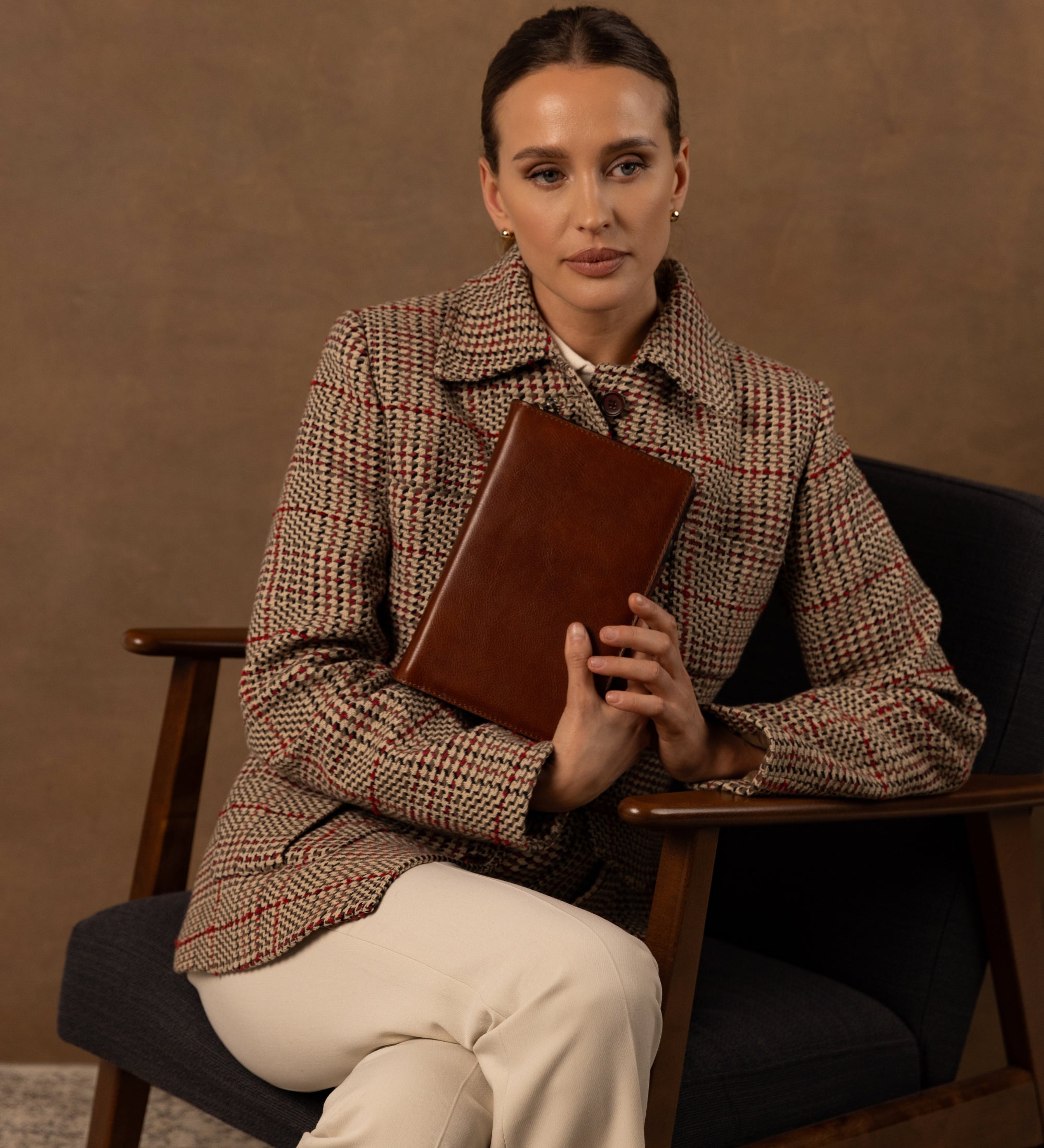 Tagebuch aus Leder für Damen mit nachfüllbarem A5-Notizblock - The Diary of a Nobody