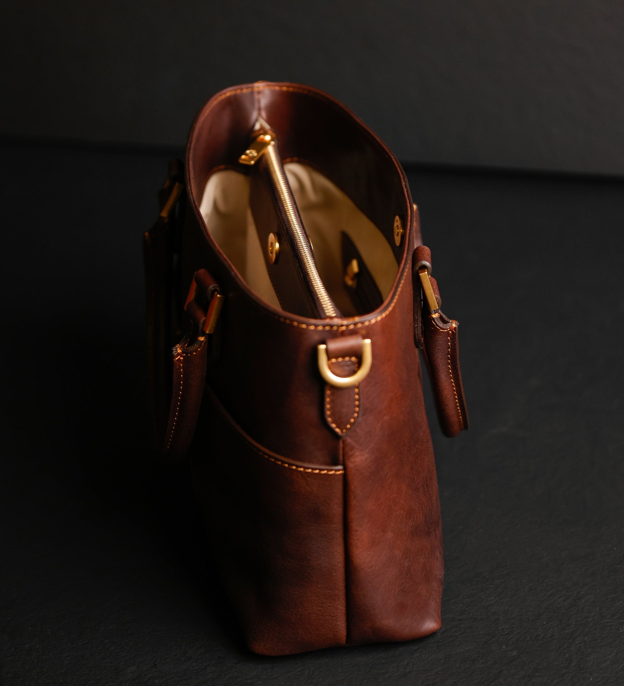 Damen Handtasche Schultertasche aus Leder - Camilla