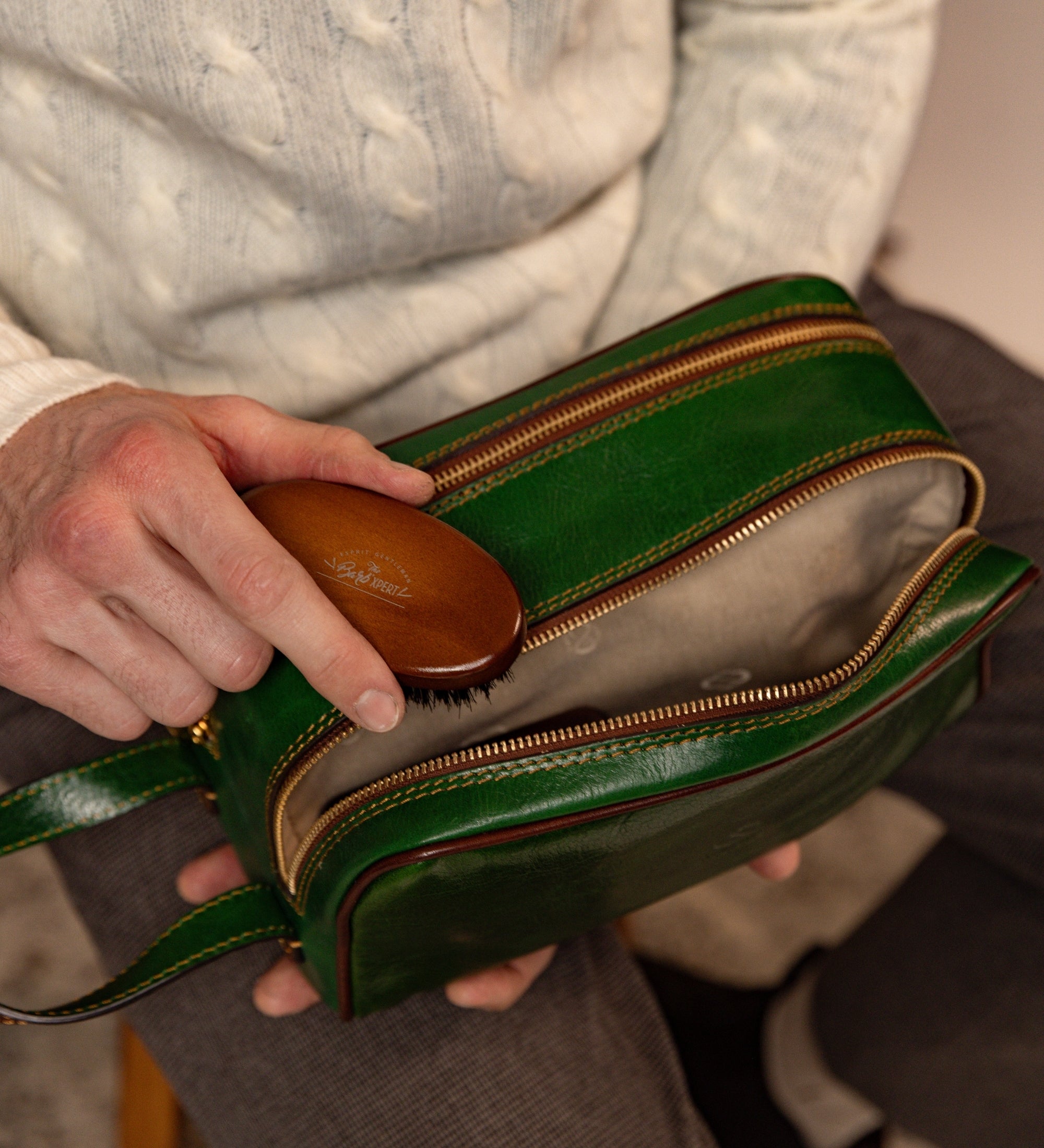 Kosmetiktasche aus Leder Kulturbeutel - All the Kings Men