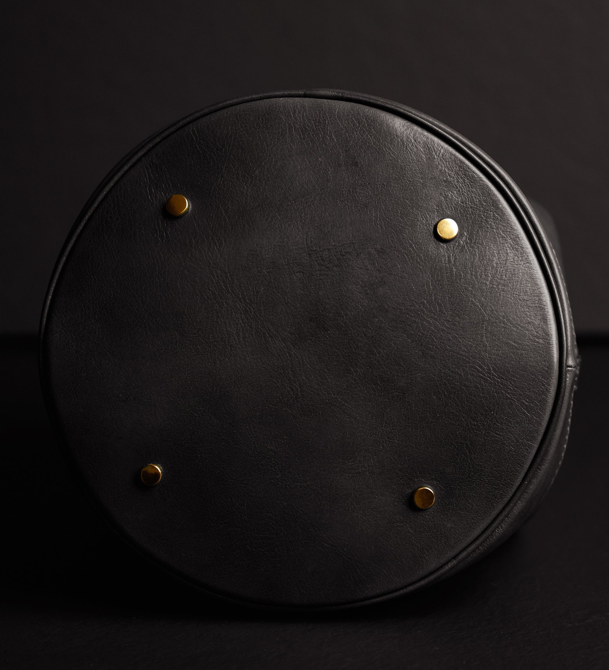 Beuteltasche aus Leder für Damen - Light In August