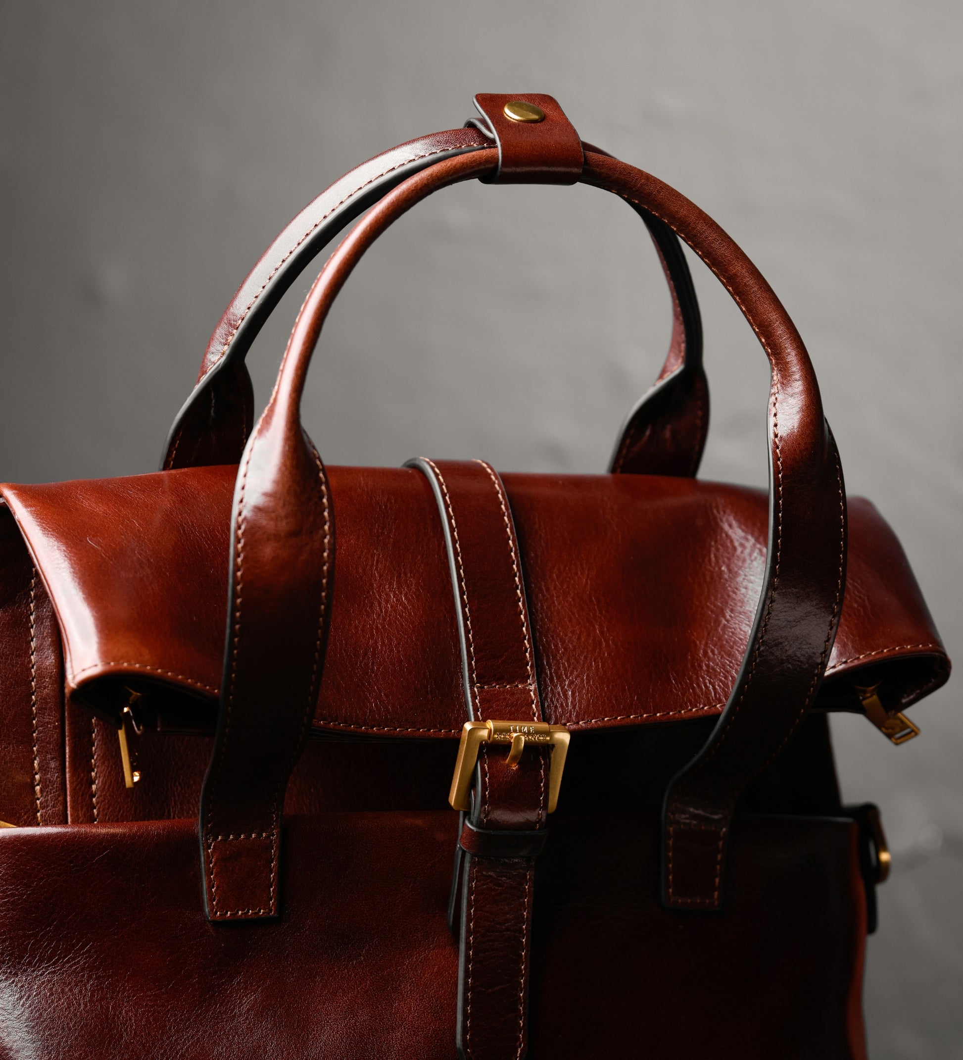 Multifunktionale Rucksack Schultertasche aus Leder für Damen – The Awakening