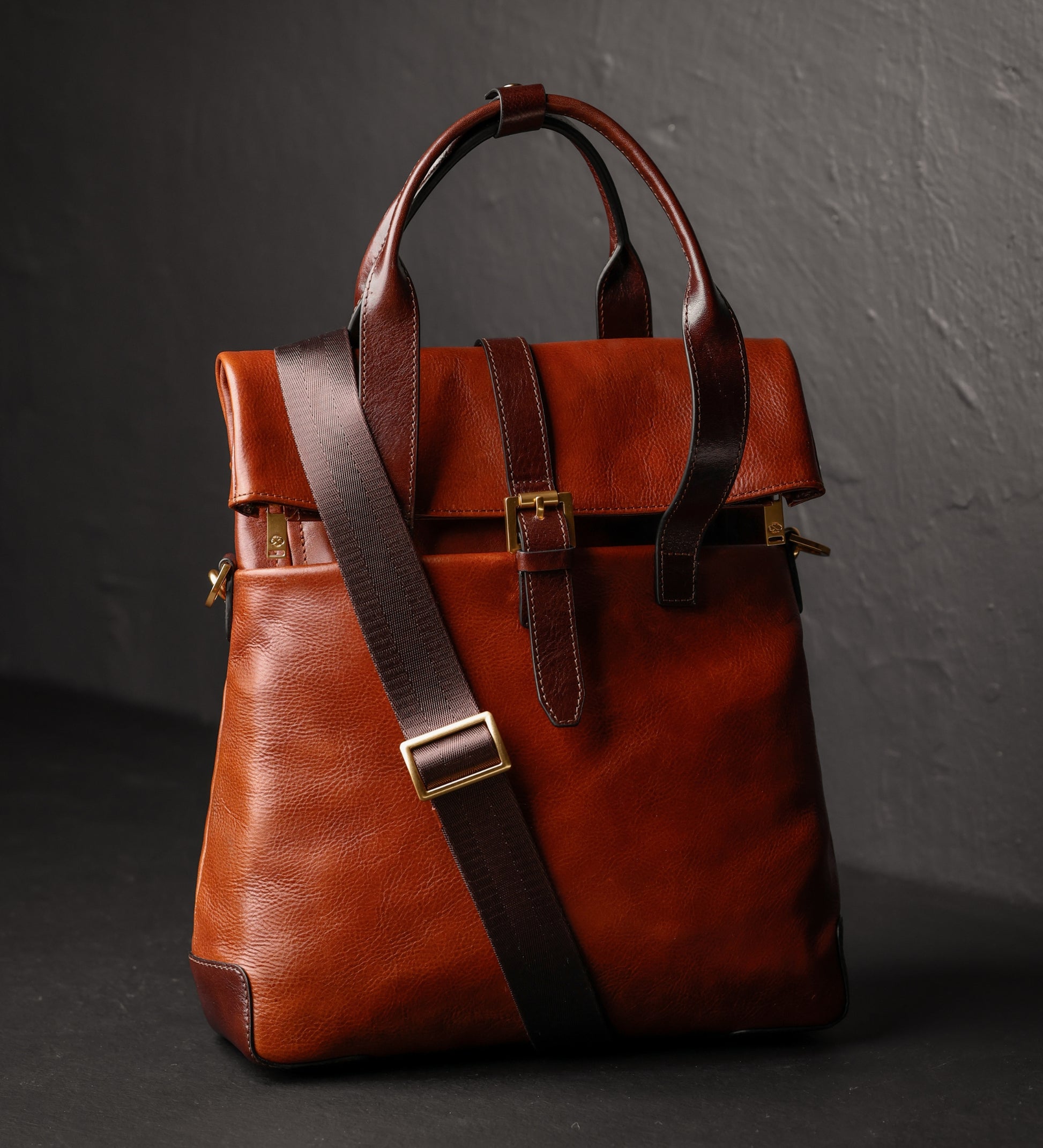 Multifunktionale Rucksack Schultertasche aus Leder für Damen – The Awakening