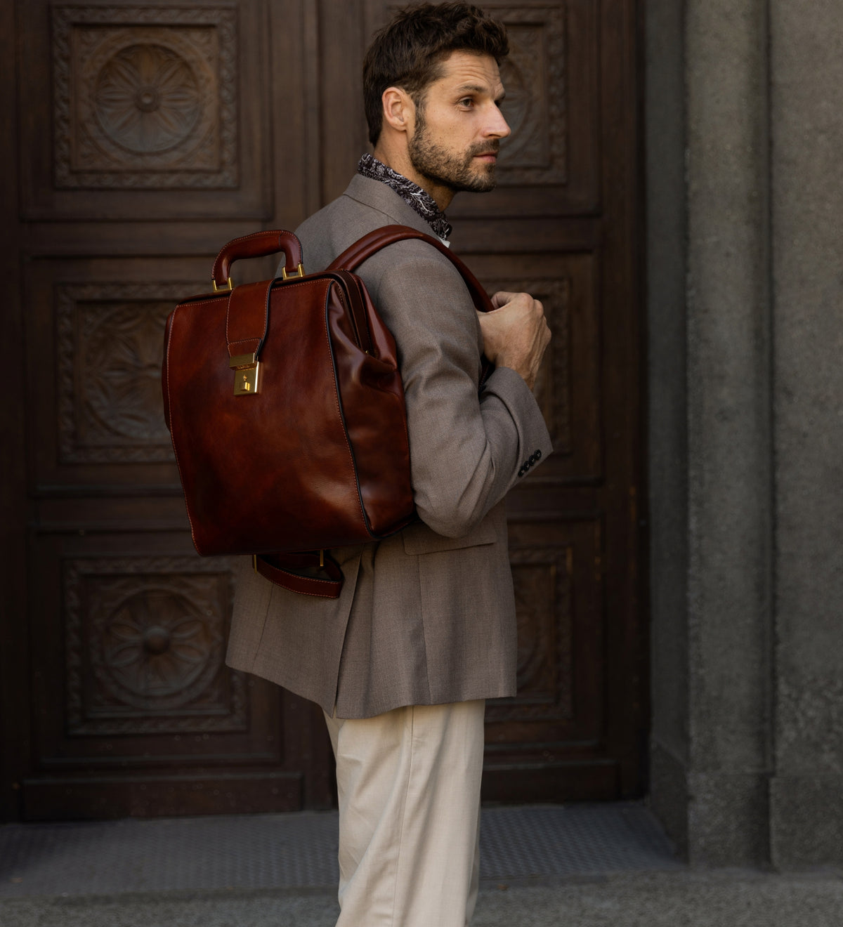 Rucksack aus Leder - A Brief Story of Time