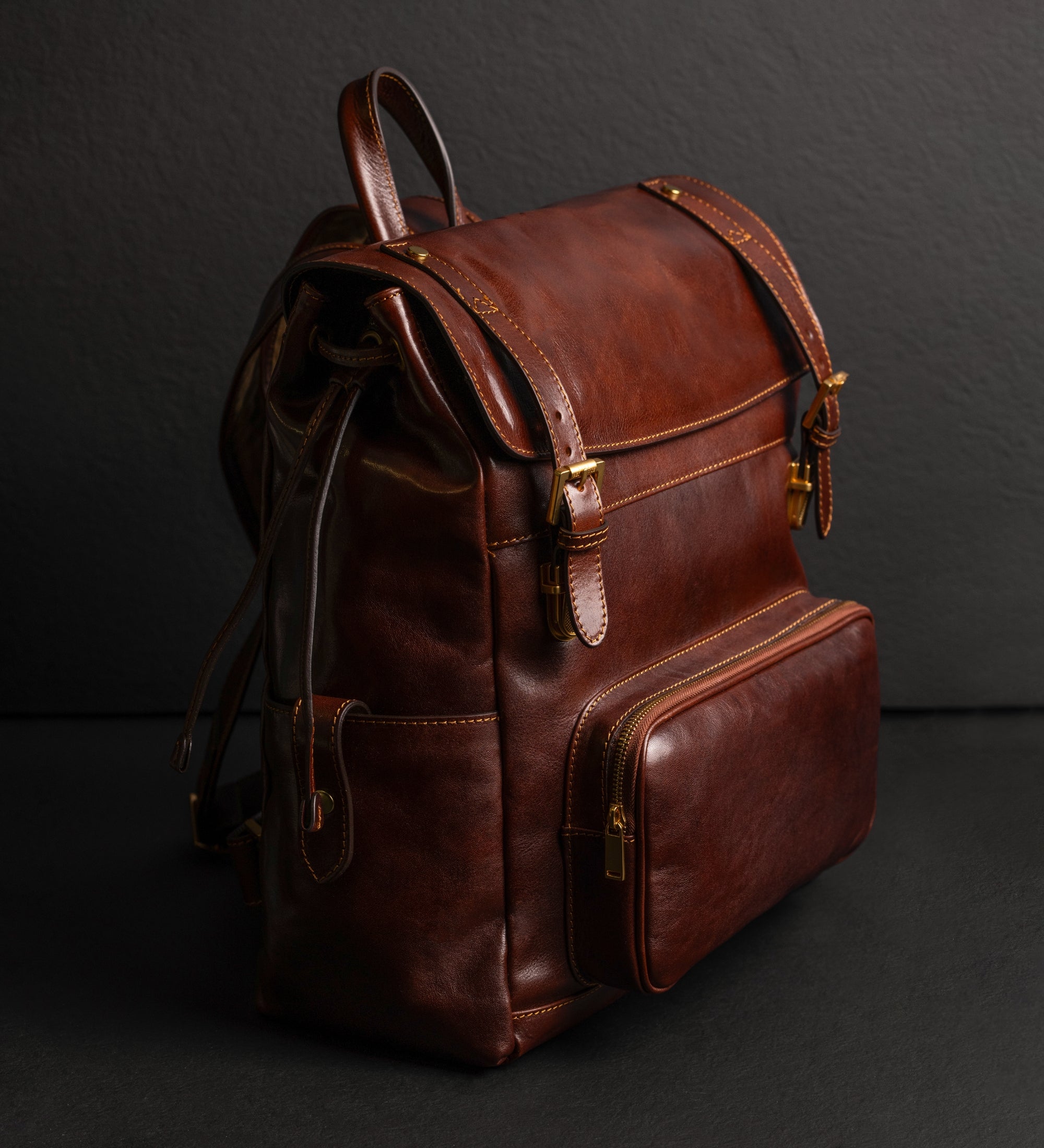 Rucksack aus Leder - The Good Earth