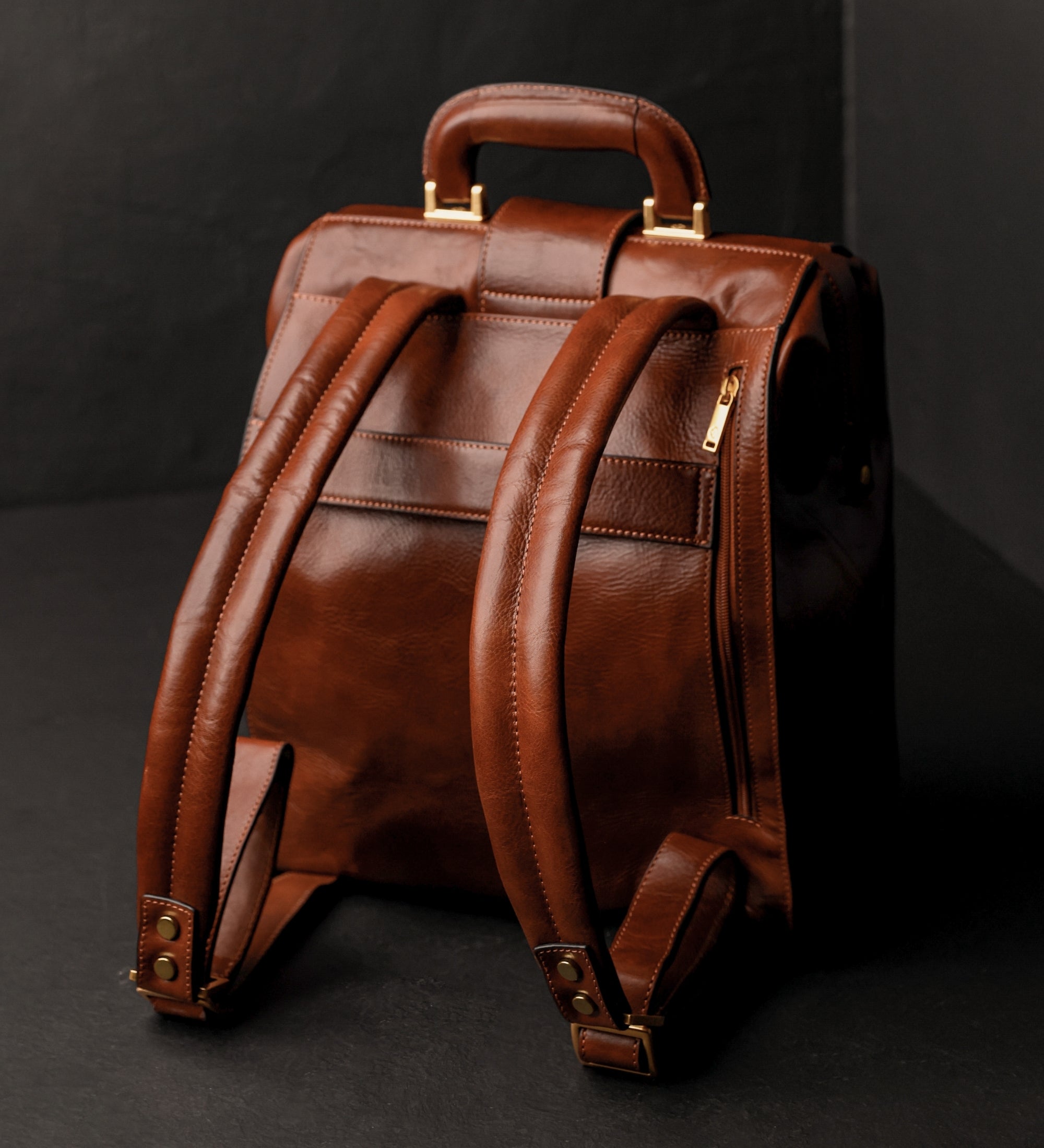 Rucksack aus Leder - A Brief Story of Time