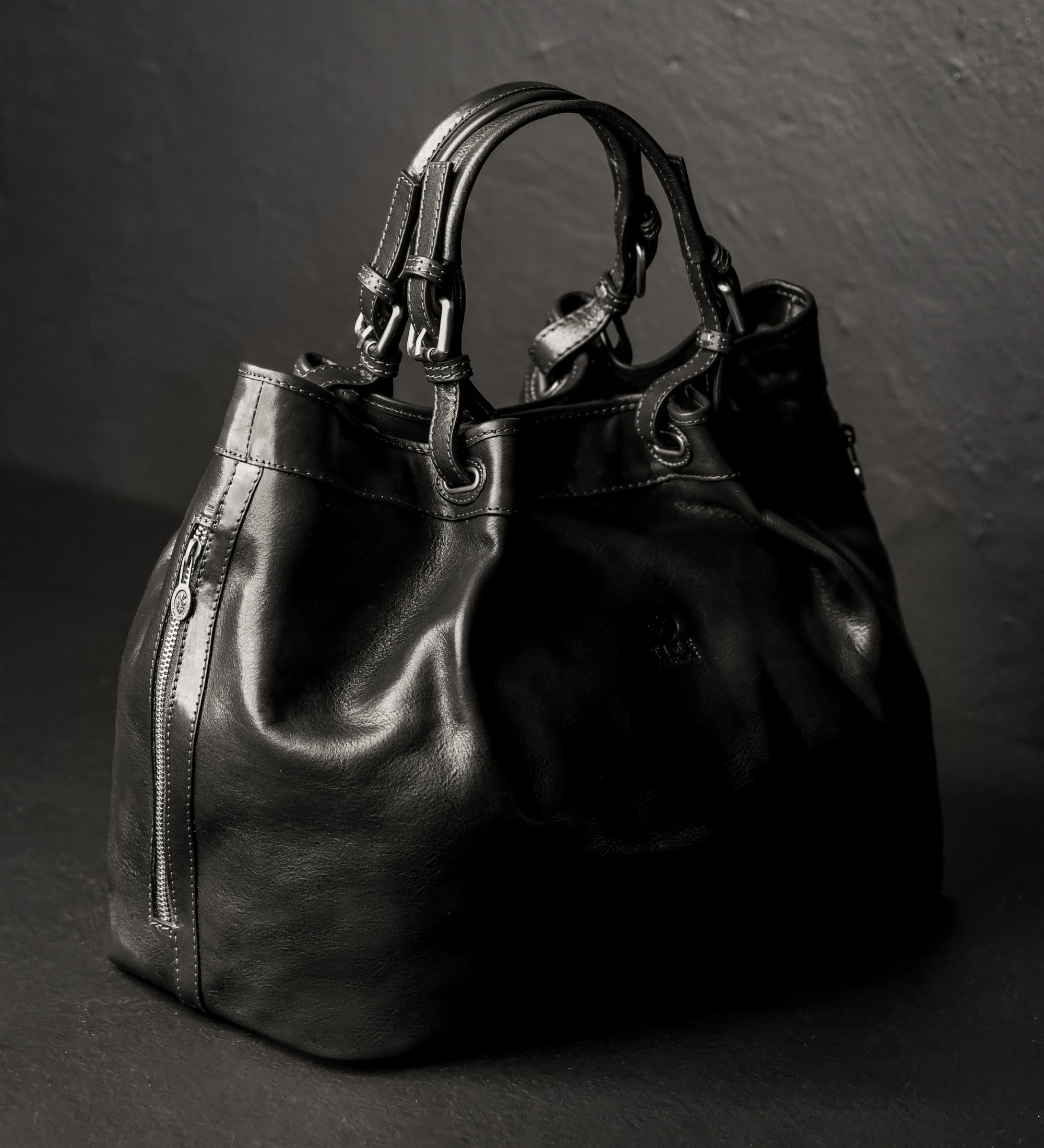 Handtasche Tragetasche aus Leder für Damen - The Betrothed