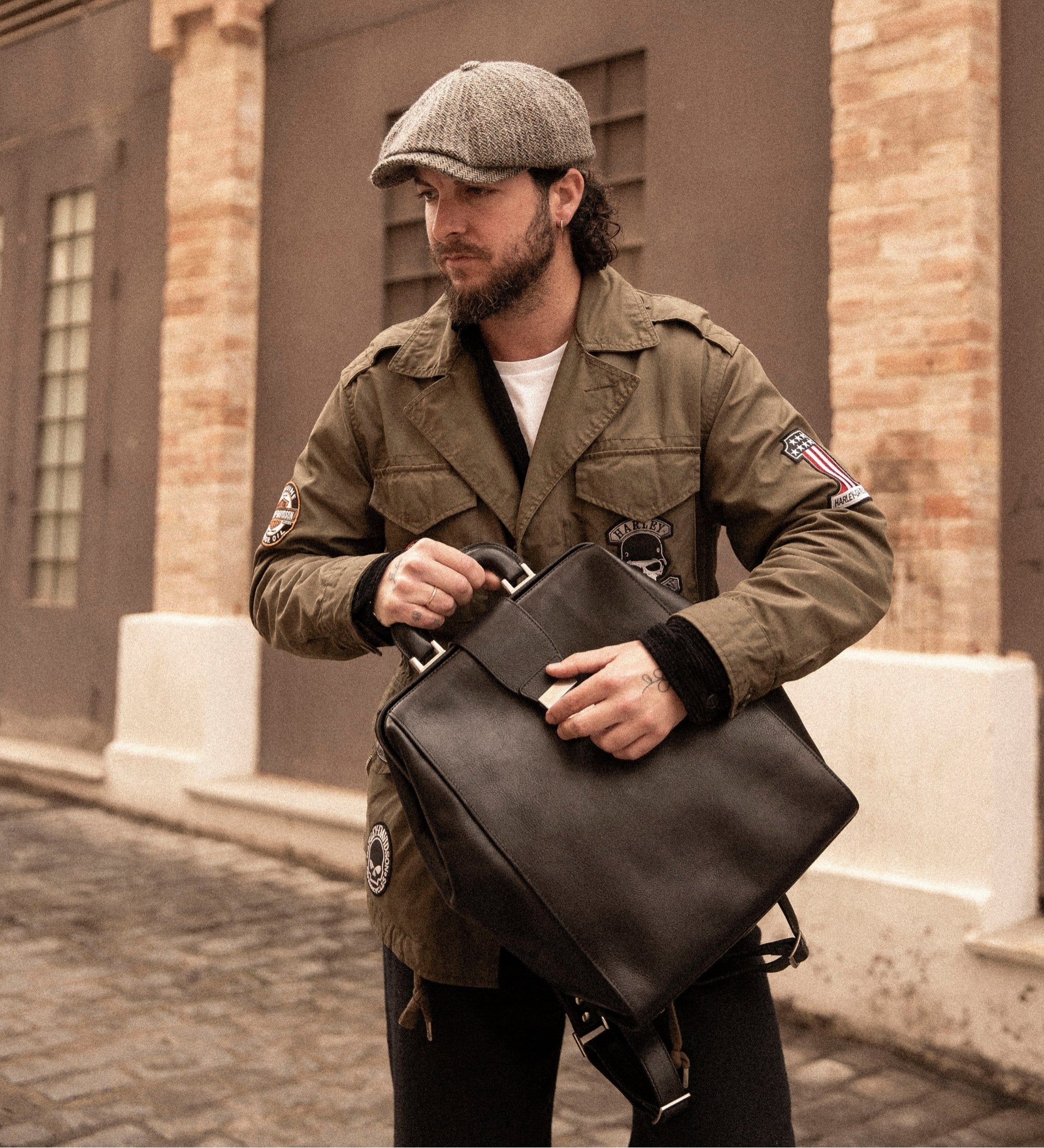 Rucksack aus Leder - A Brief Story of Time