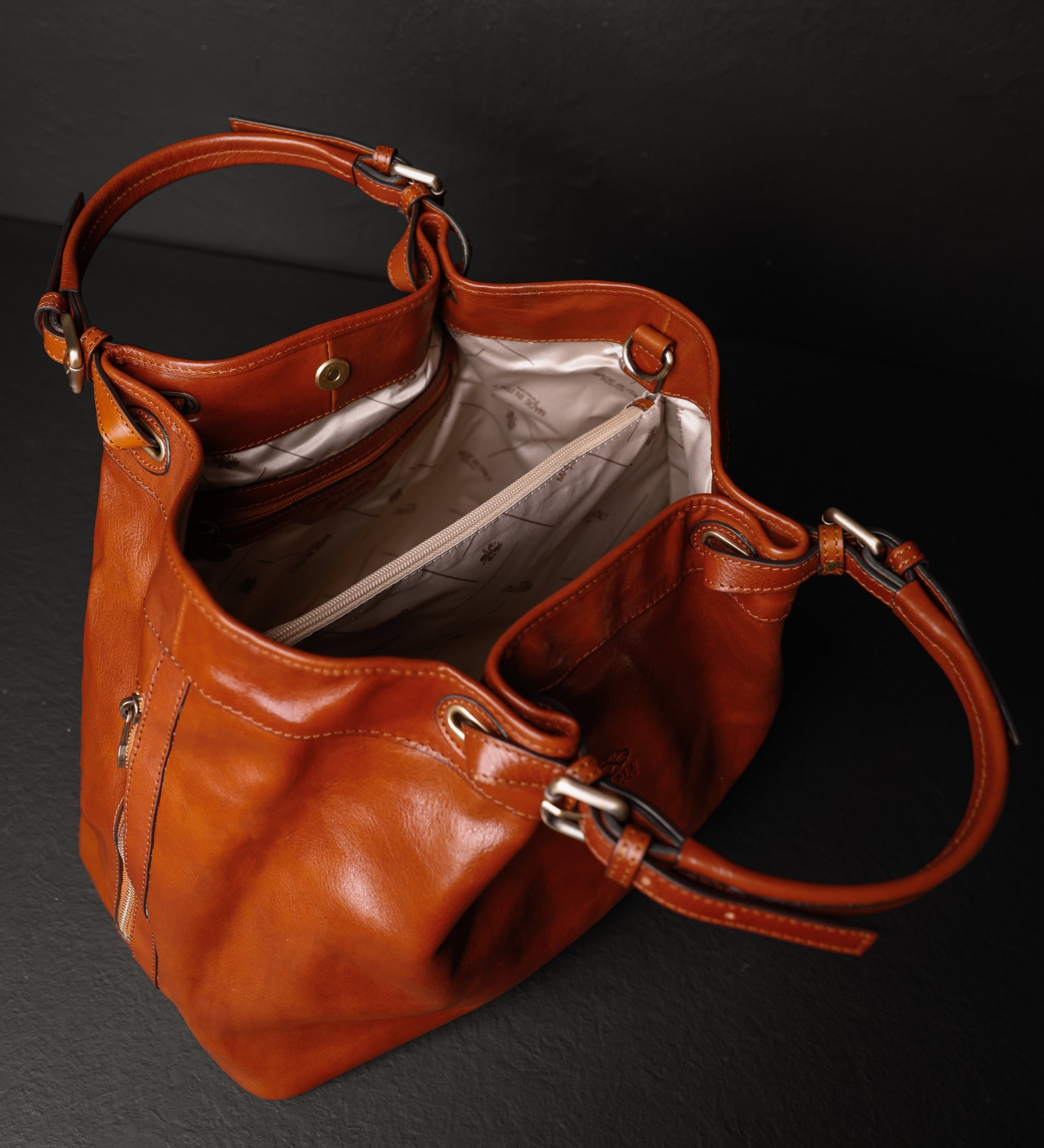 Handtasche Tragetasche aus Leder für Damen - The Betrothed