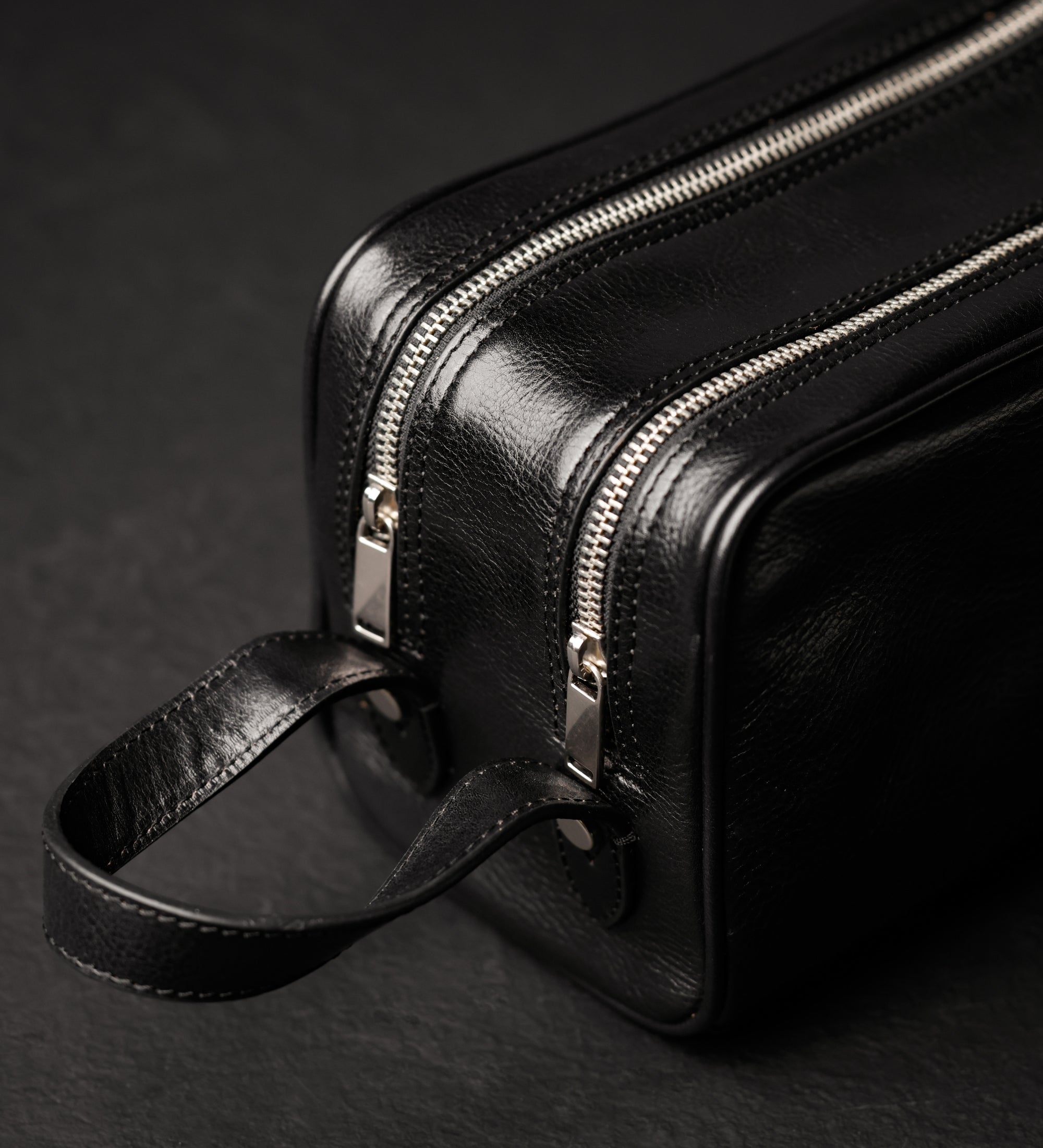 Kosmetiktasche aus Leder Kulturbeutel - All the Kings Men