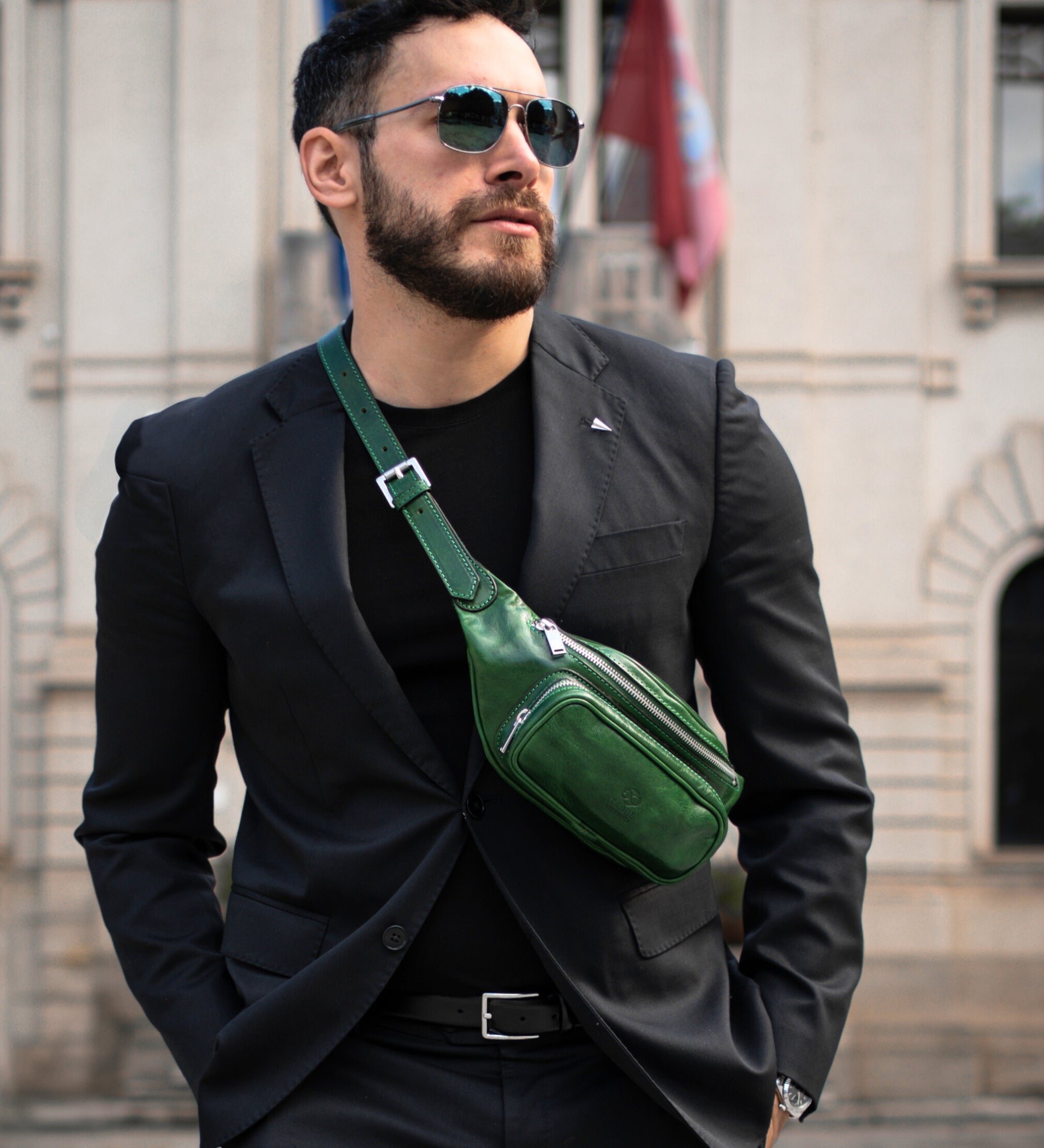 Schultertasche Bauchtasche aus Leder - Independent People