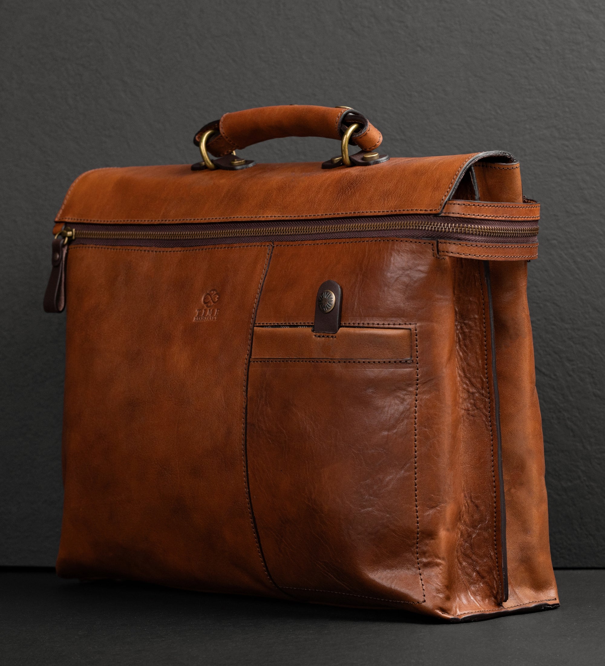 Braune Aktentasche aus Leder für Laptops - From Here to Eternity