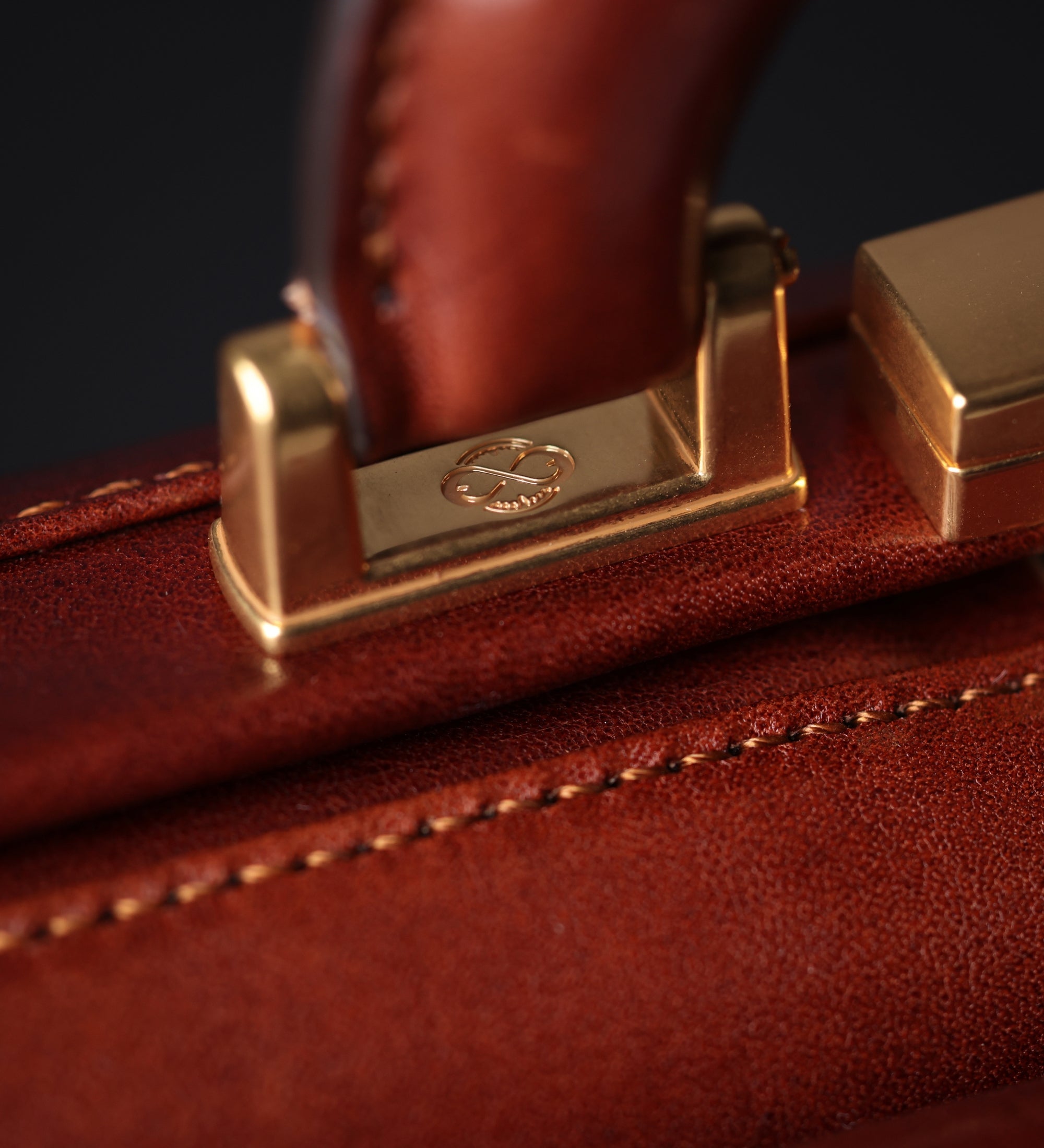 Große Arzttasche aus Italienischem Leder für Damen - The Master and Margarita