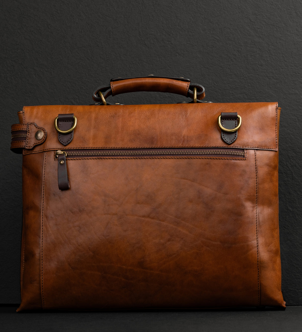 Braune Aktentasche aus Leder für Laptops - From Here to Eternity