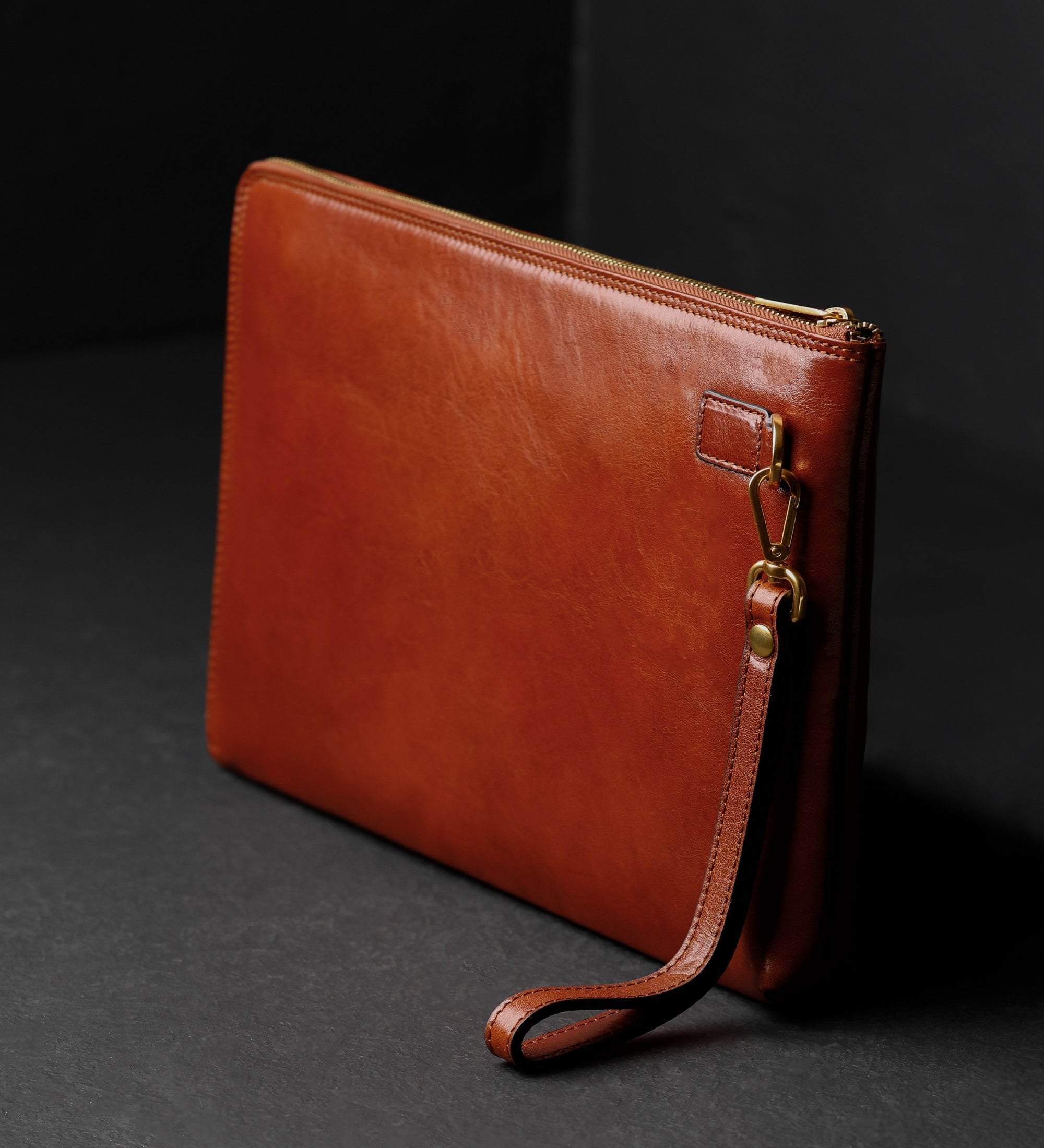Große Clutch für Herren aus Leder - The Brothers Karamazov