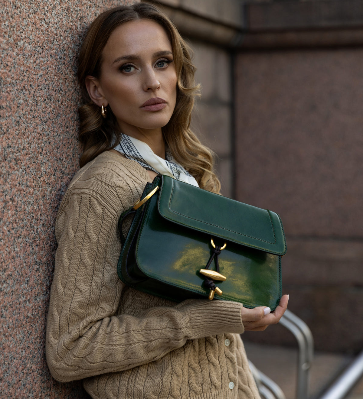 Leder-Tasche mit Klappe für Damen - Possession
