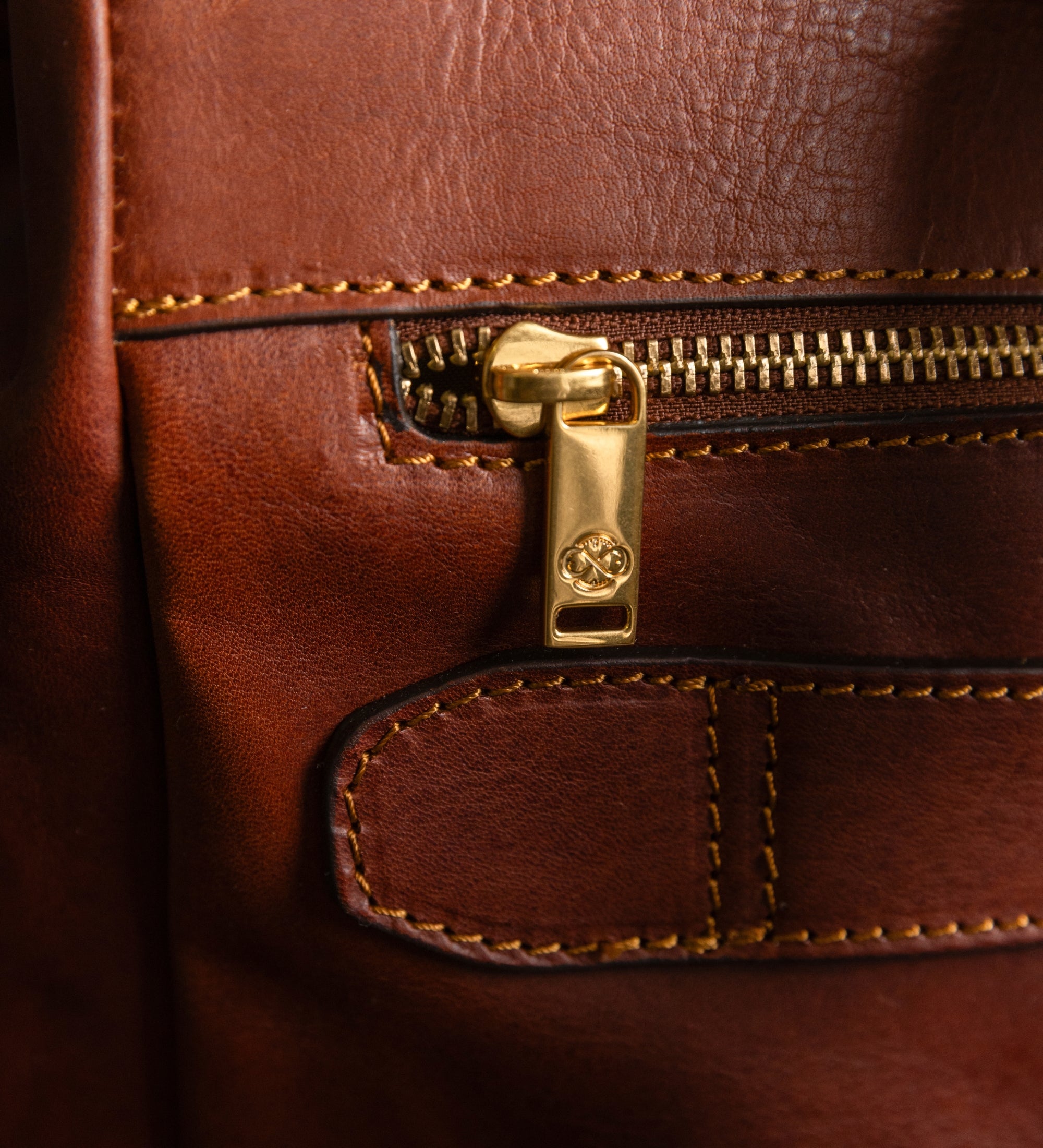 Rucksack aus Leder - The Good Earth