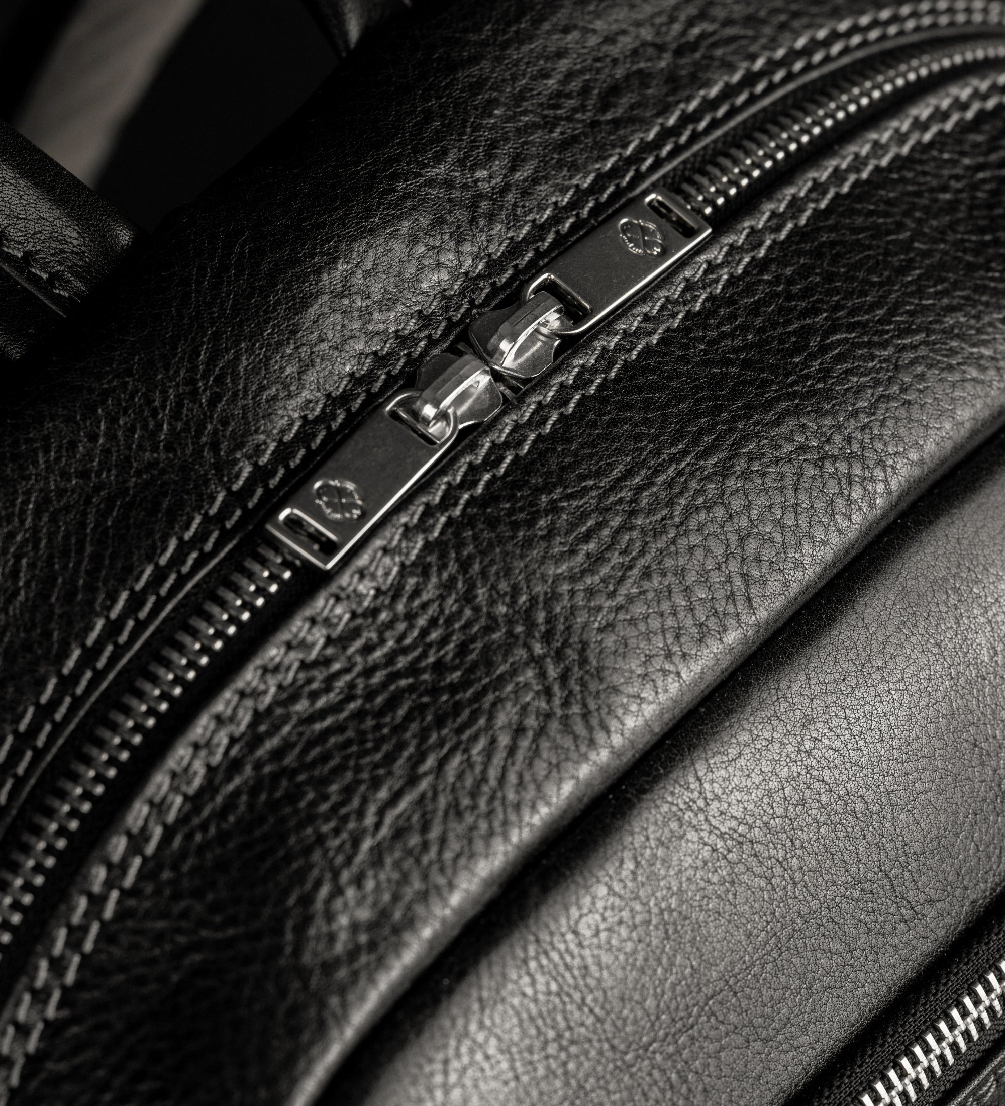 Reiserucksack aus Leder für Damen - L.A. Confidential