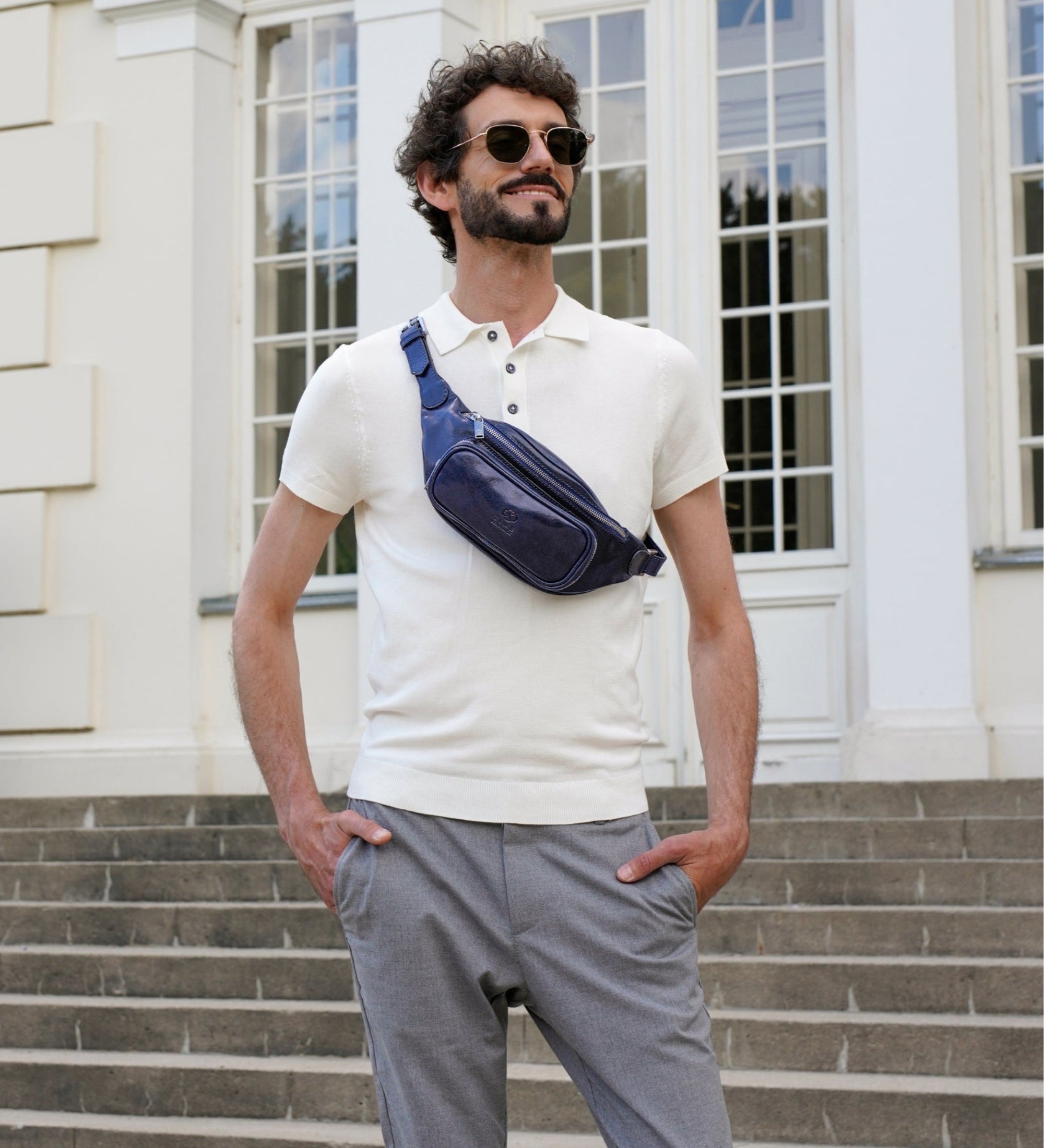 Schultertasche Bauchtasche aus Leder - Independent People