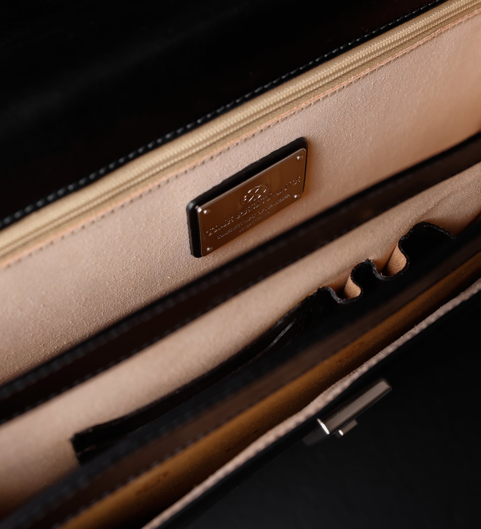 Große Aktentasche aus Leder - Invisible Man