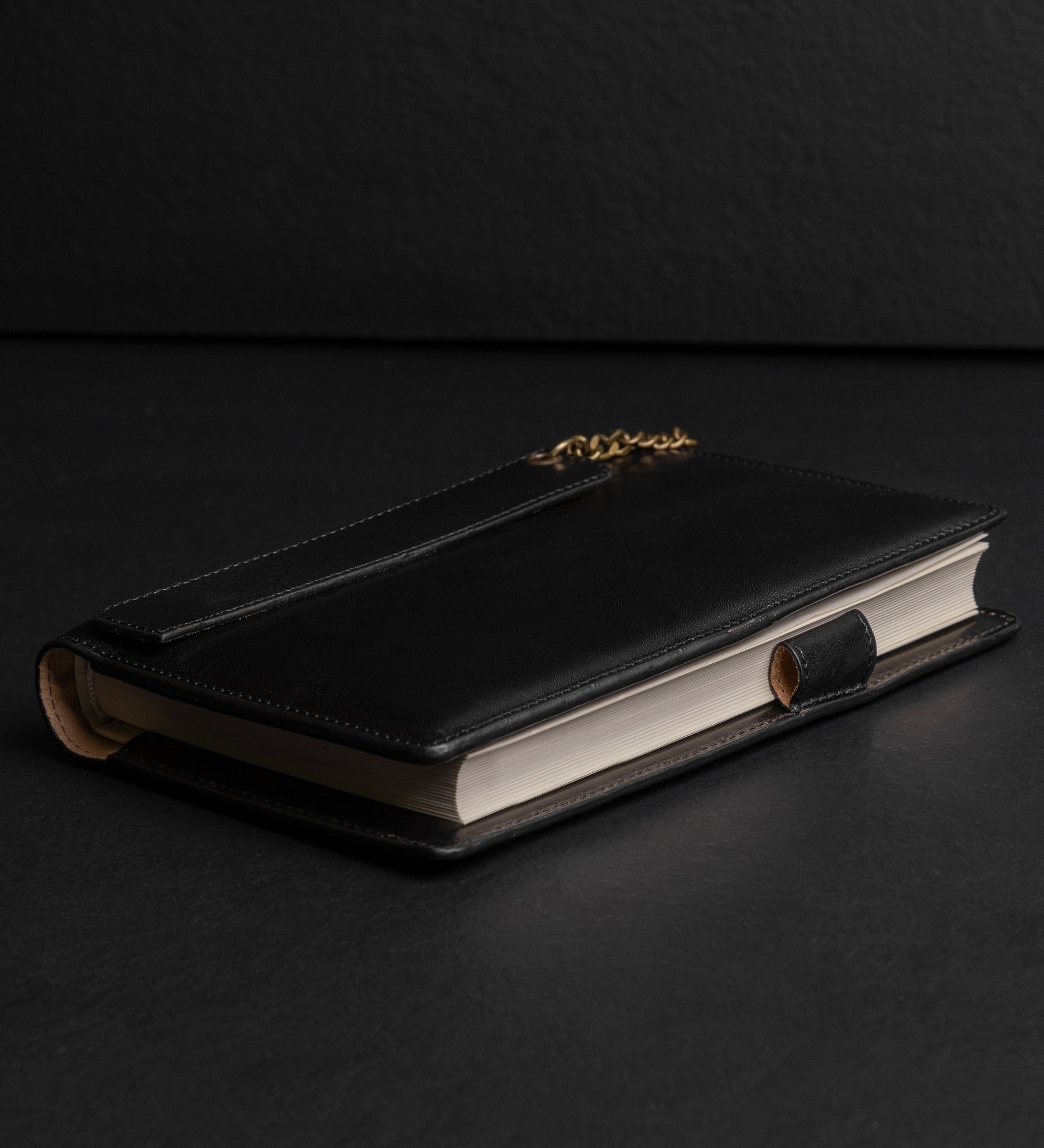Tagebuch aus Leder für Damen mit nachfüllbarem A5-Notizblock - The Diary of a Nobody