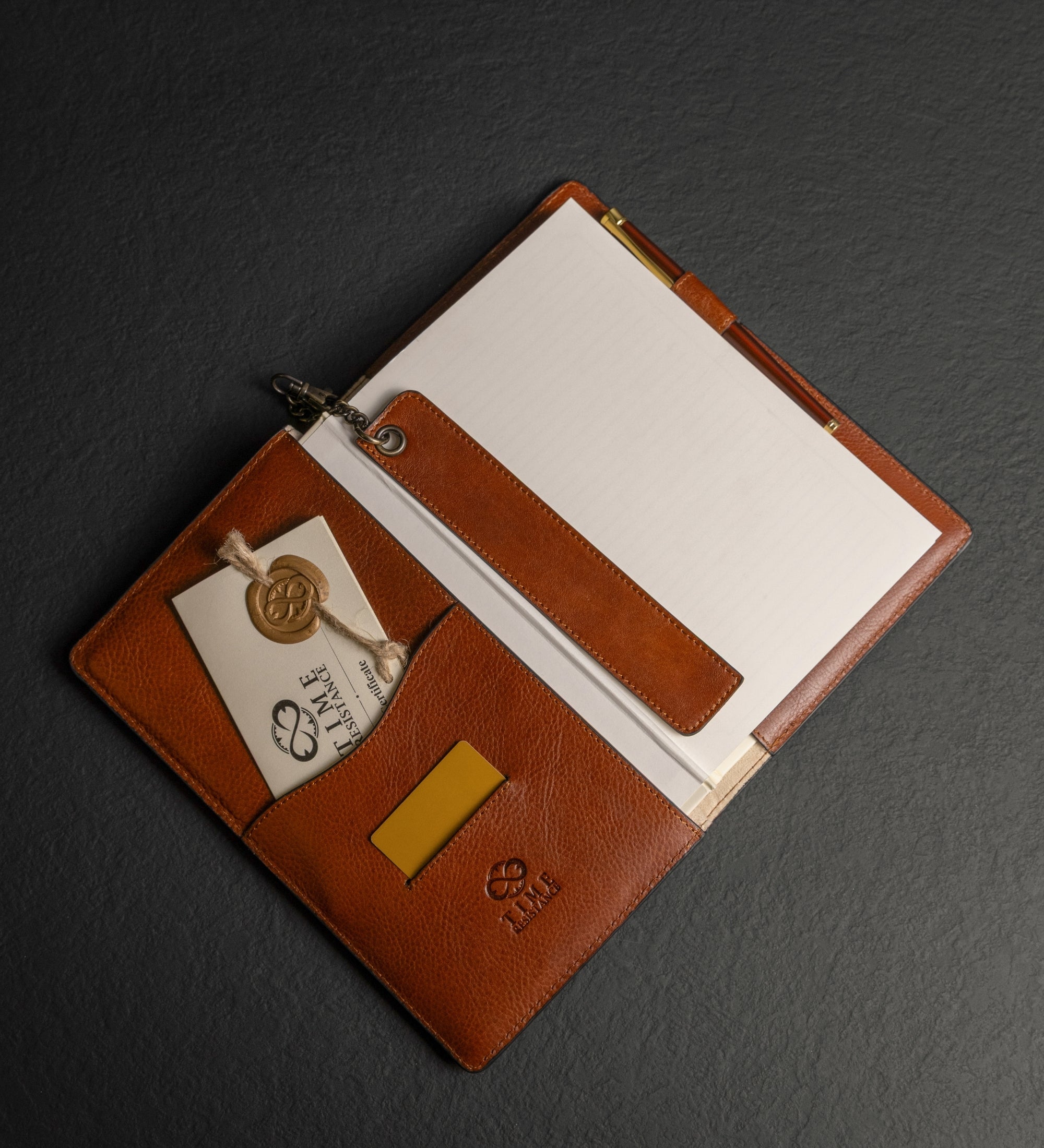 Tagebuch aus Leder für Damen mit nachfüllbarem A5-Notizblock - The Diary of a Nobody