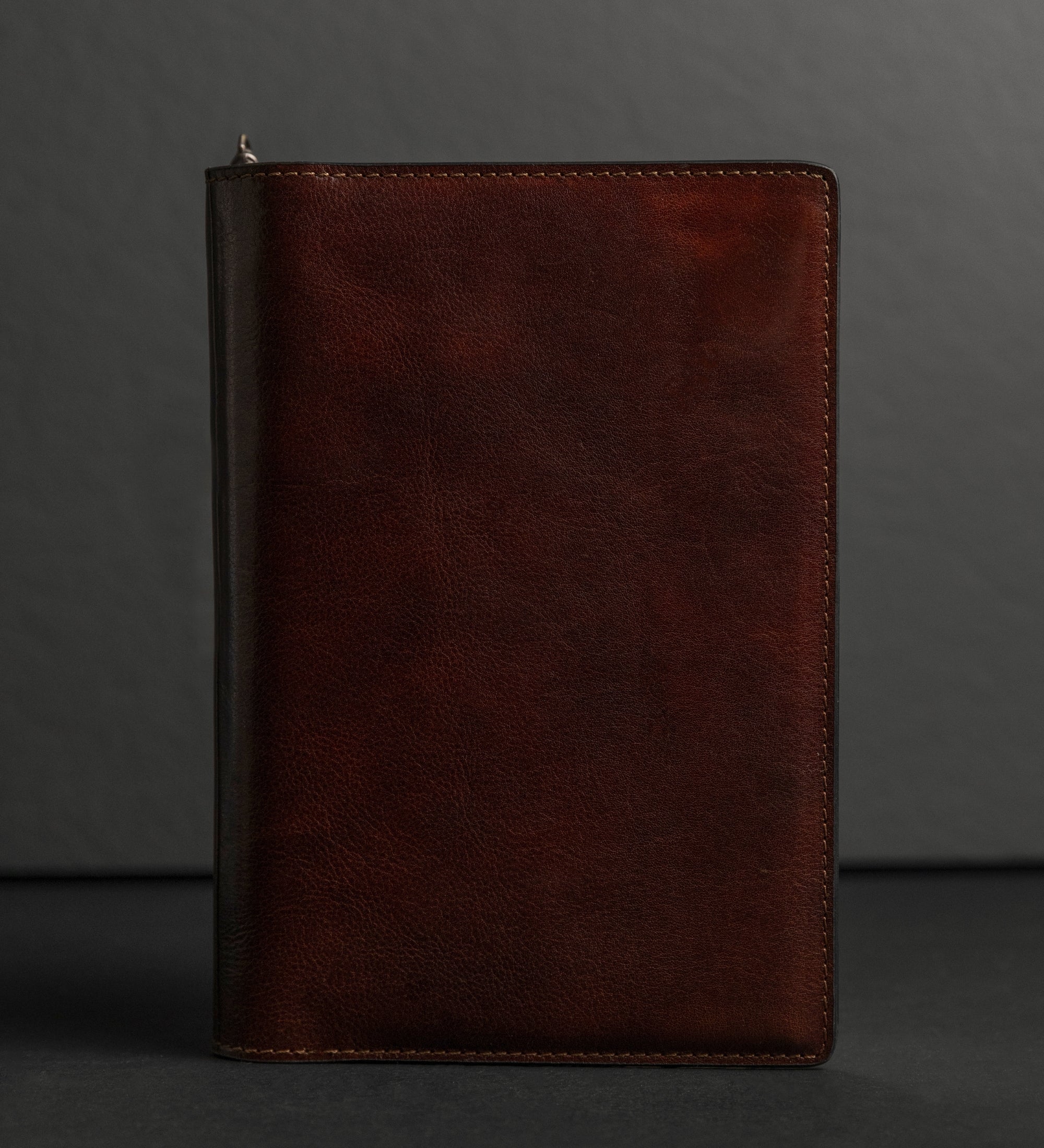 Tagebuch aus Leder für Damen mit nachfüllbarem A5-Notizblock - The Diary of a Nobody