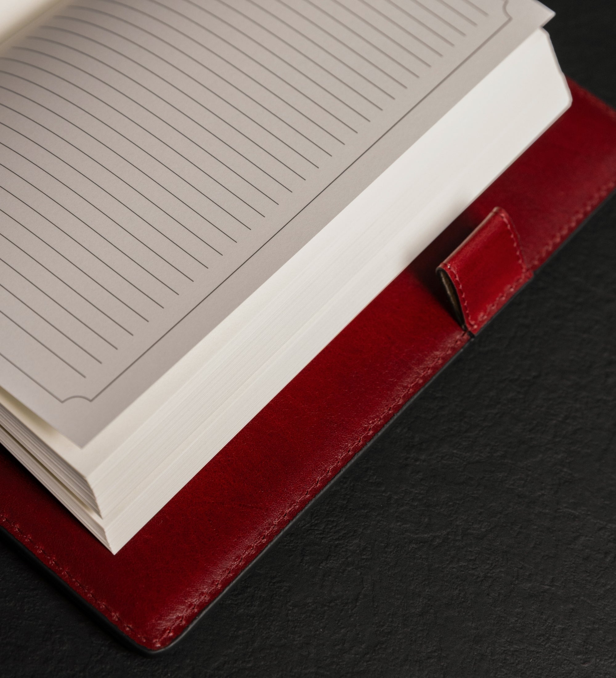Tagebuch aus Leder für Damen mit nachfüllbarem A5-Notizblock - The Diary of a Nobody
