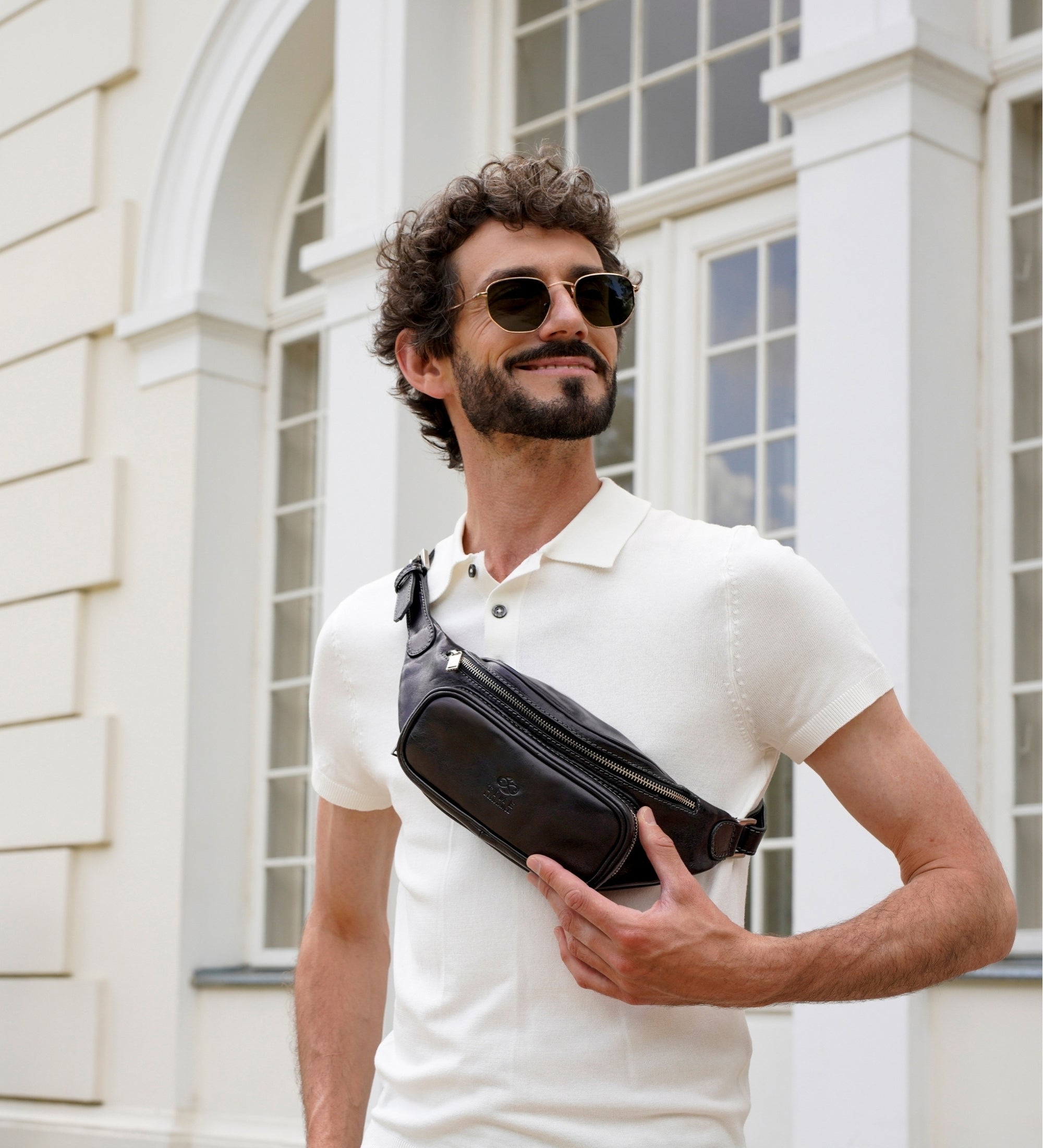 Schultertasche Bauchtasche aus Leder - Independent People