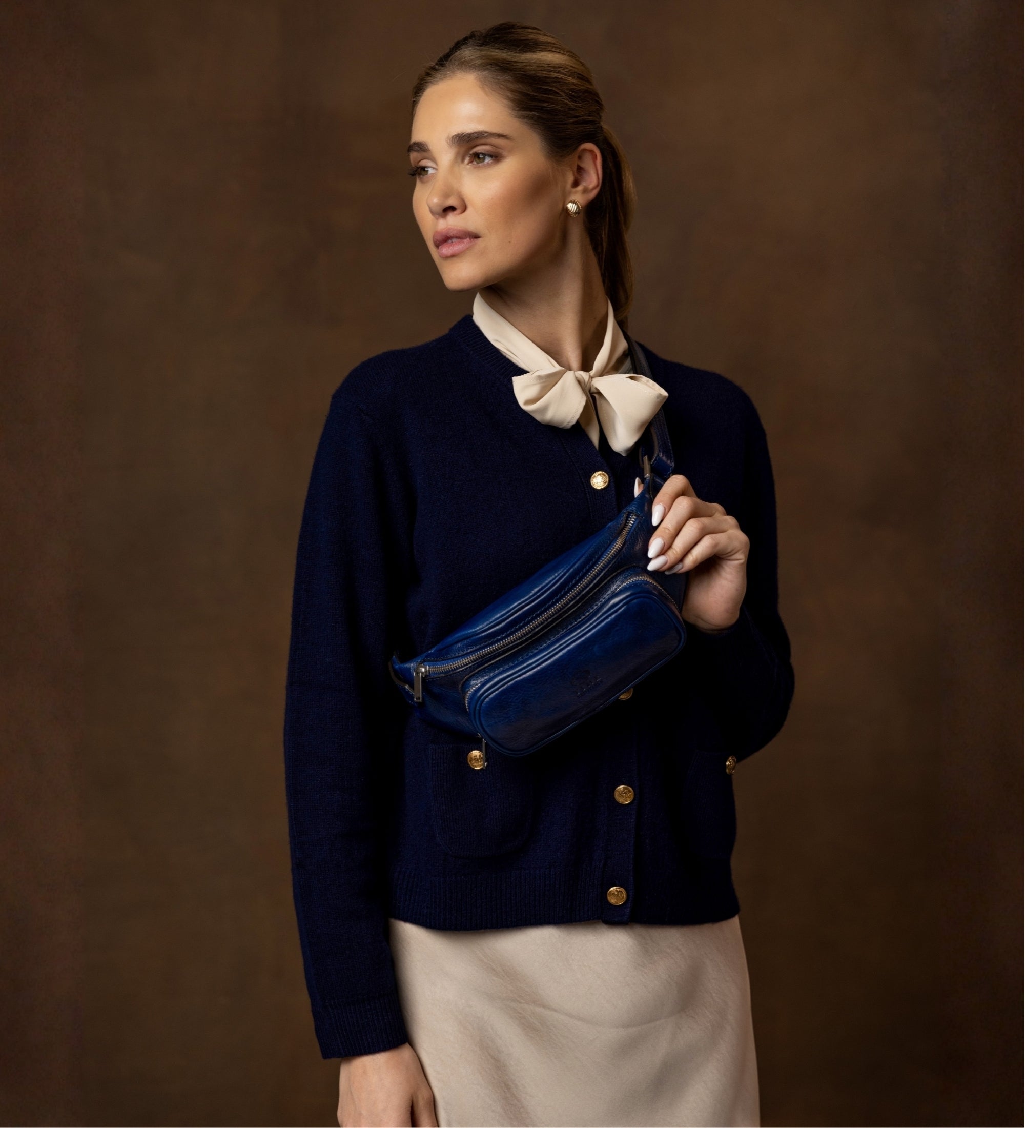 Schultertasche aus Leder für Damen, Bauchtasche - Independent People