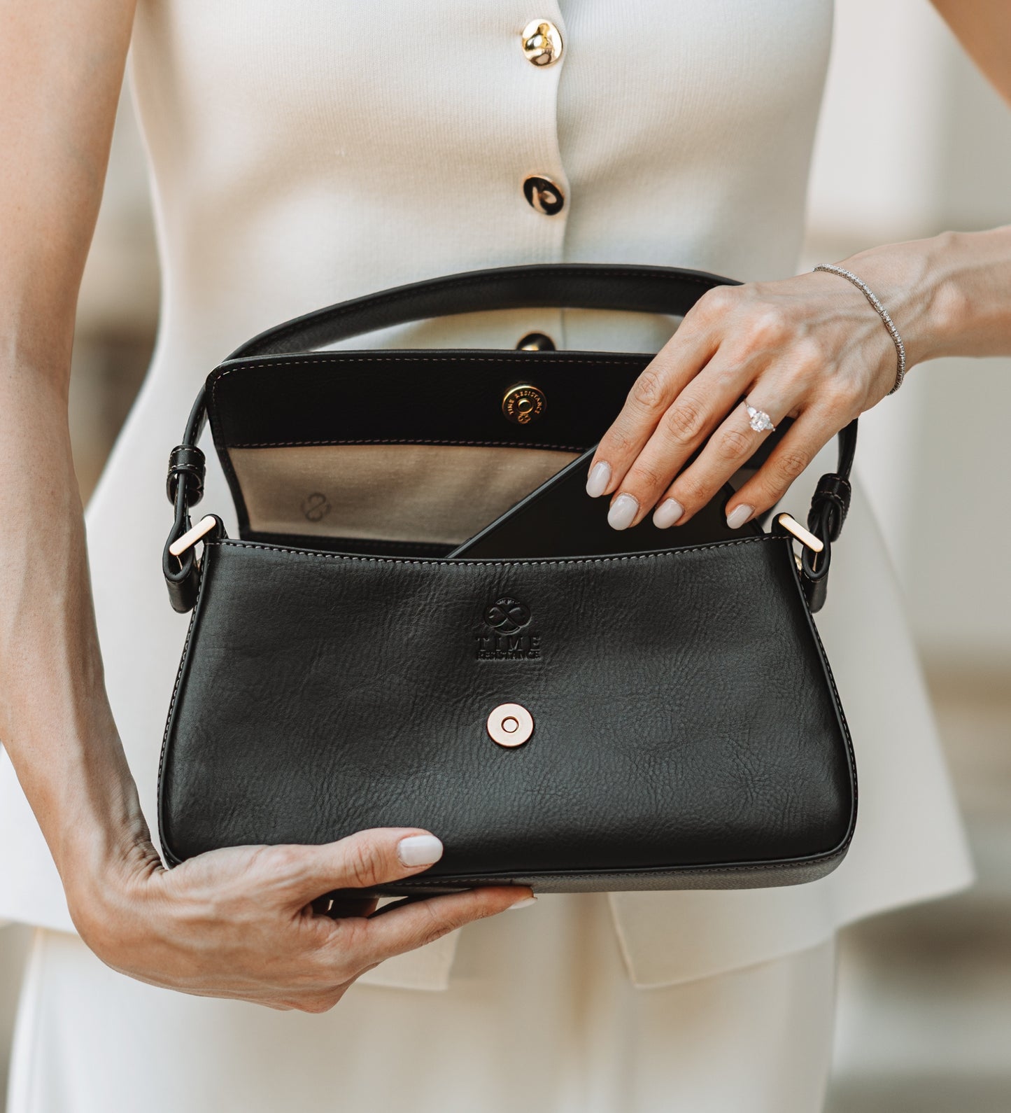 Baguette-Handtasche aus Leder für Damen - Bright Lights, Big City