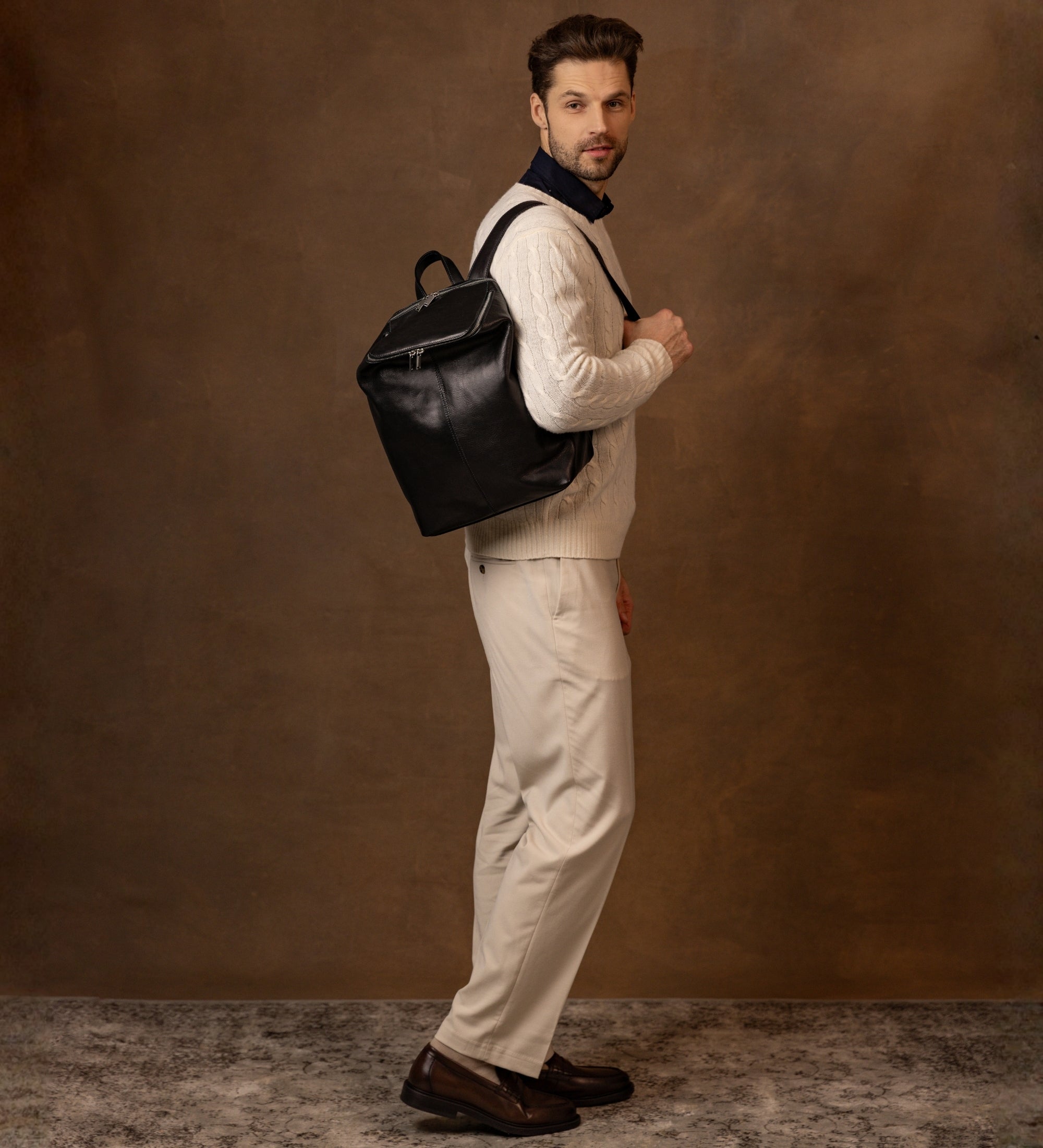 Rucksack aus Leder - A Bend in the River