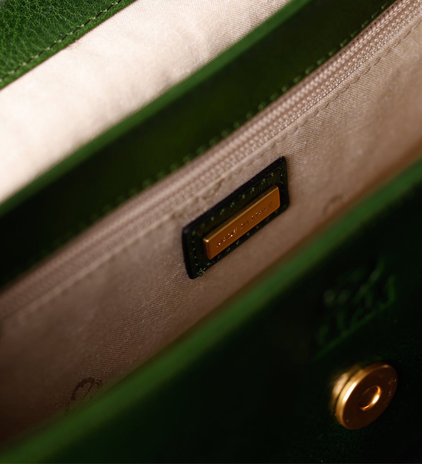 Baguette-Handtasche aus Leder für Damen - Bright Lights, Big City