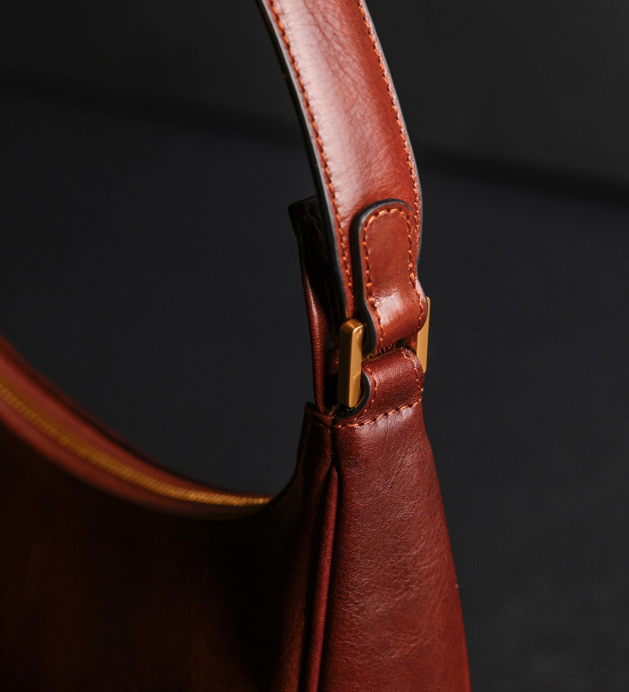 Hobo-Tasche aus Leder für Damen - The Bluest Eye