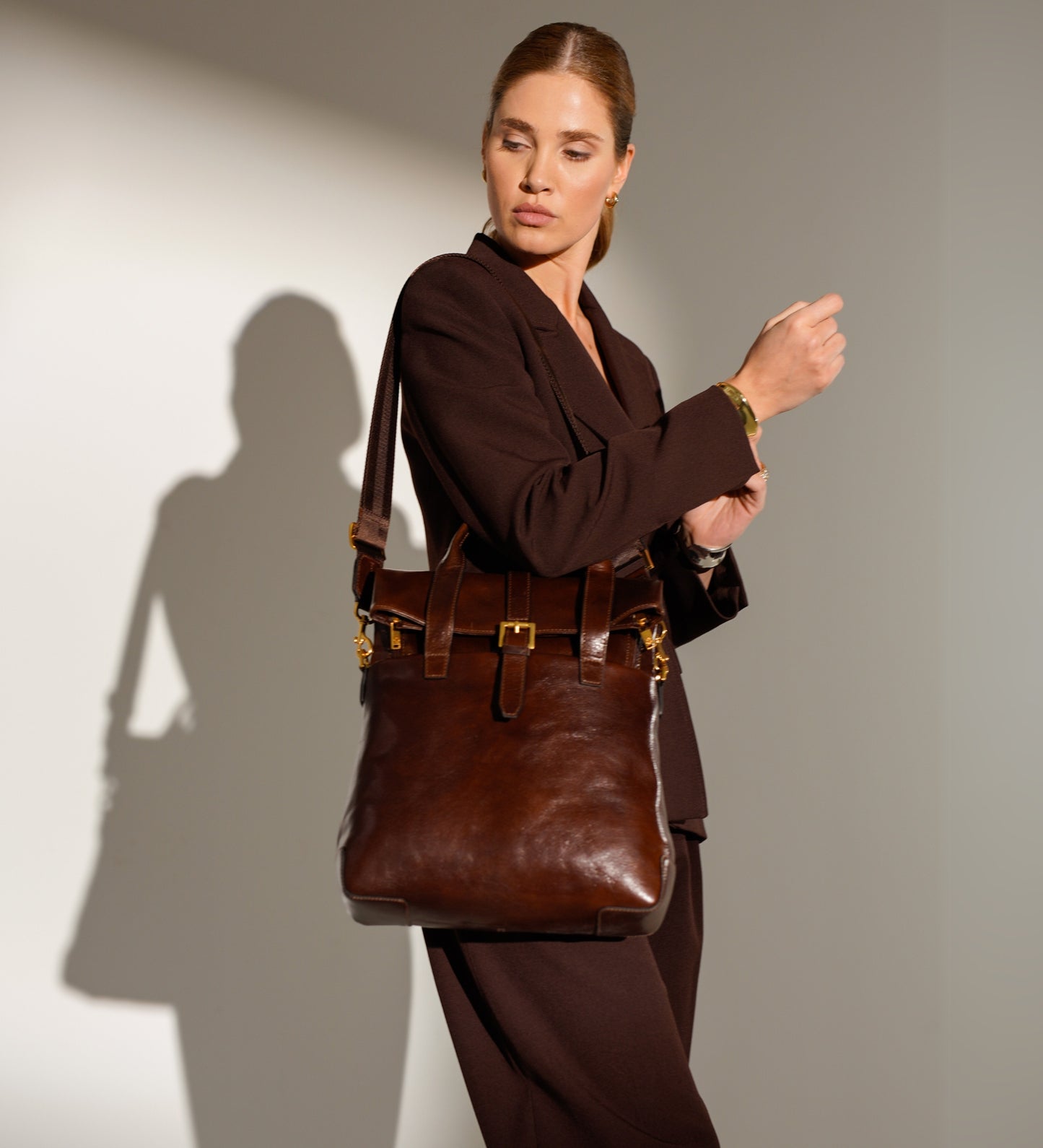 Multifunktionale Rucksack Schultertasche aus Leder für Damen – The Awakening