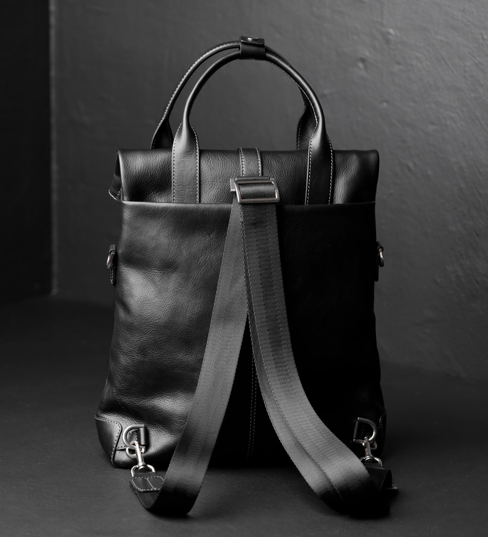 Multifunktionale Rucksack Schultertasche aus Leder für Damen – The Awakening