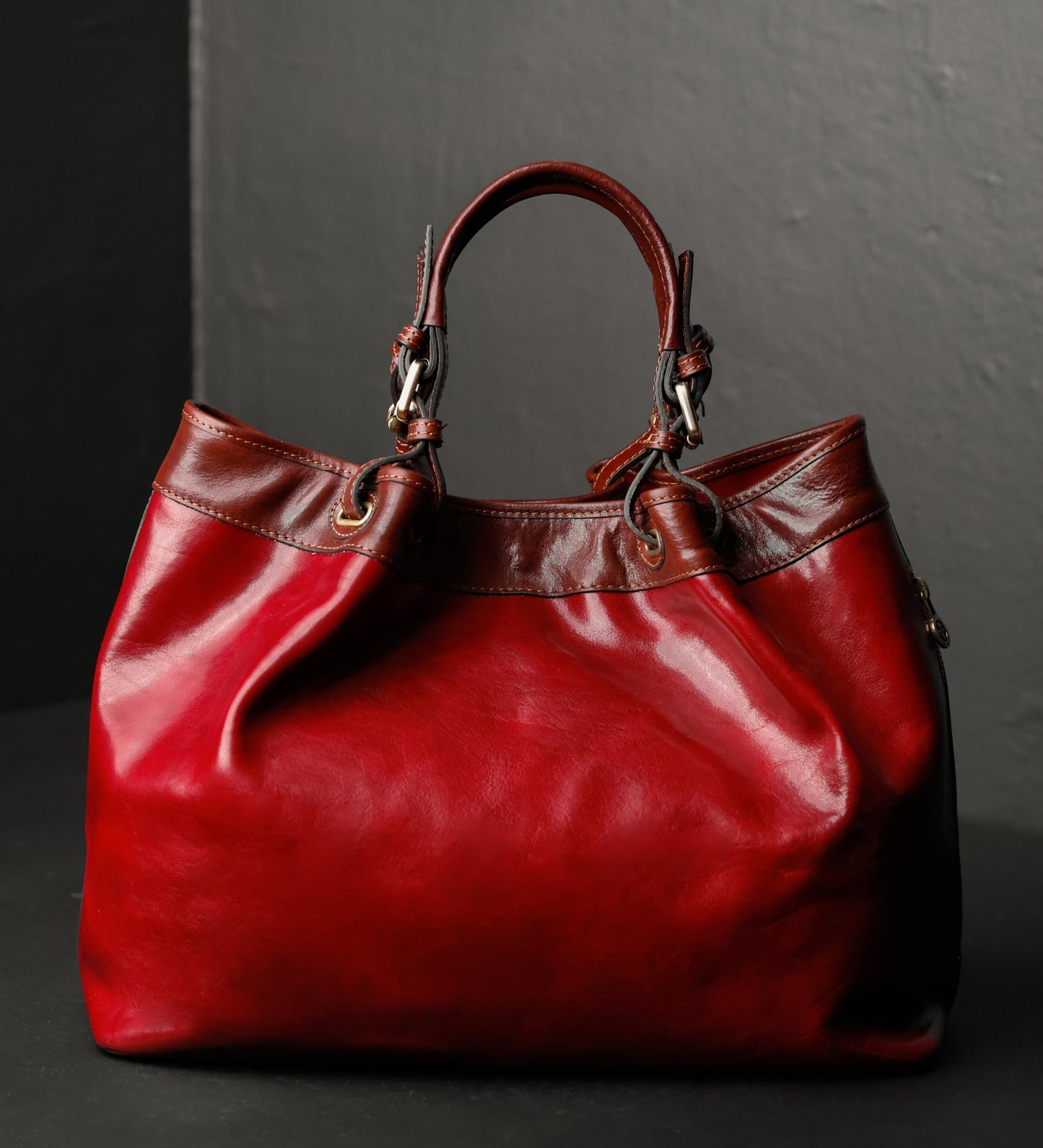 Handtasche Tragetasche aus Leder für Damen - The Betrothed