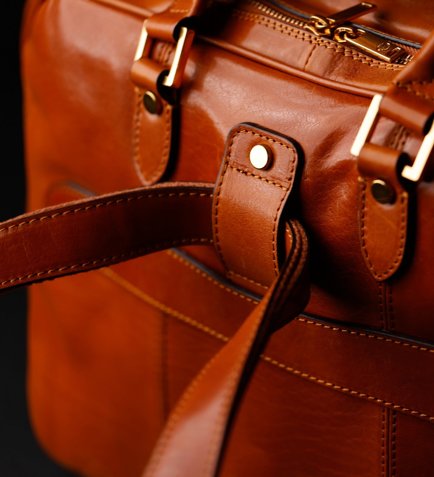 Wandelbarer Aktentaschen-Rucksack aus Leder - A Farewell to Arms