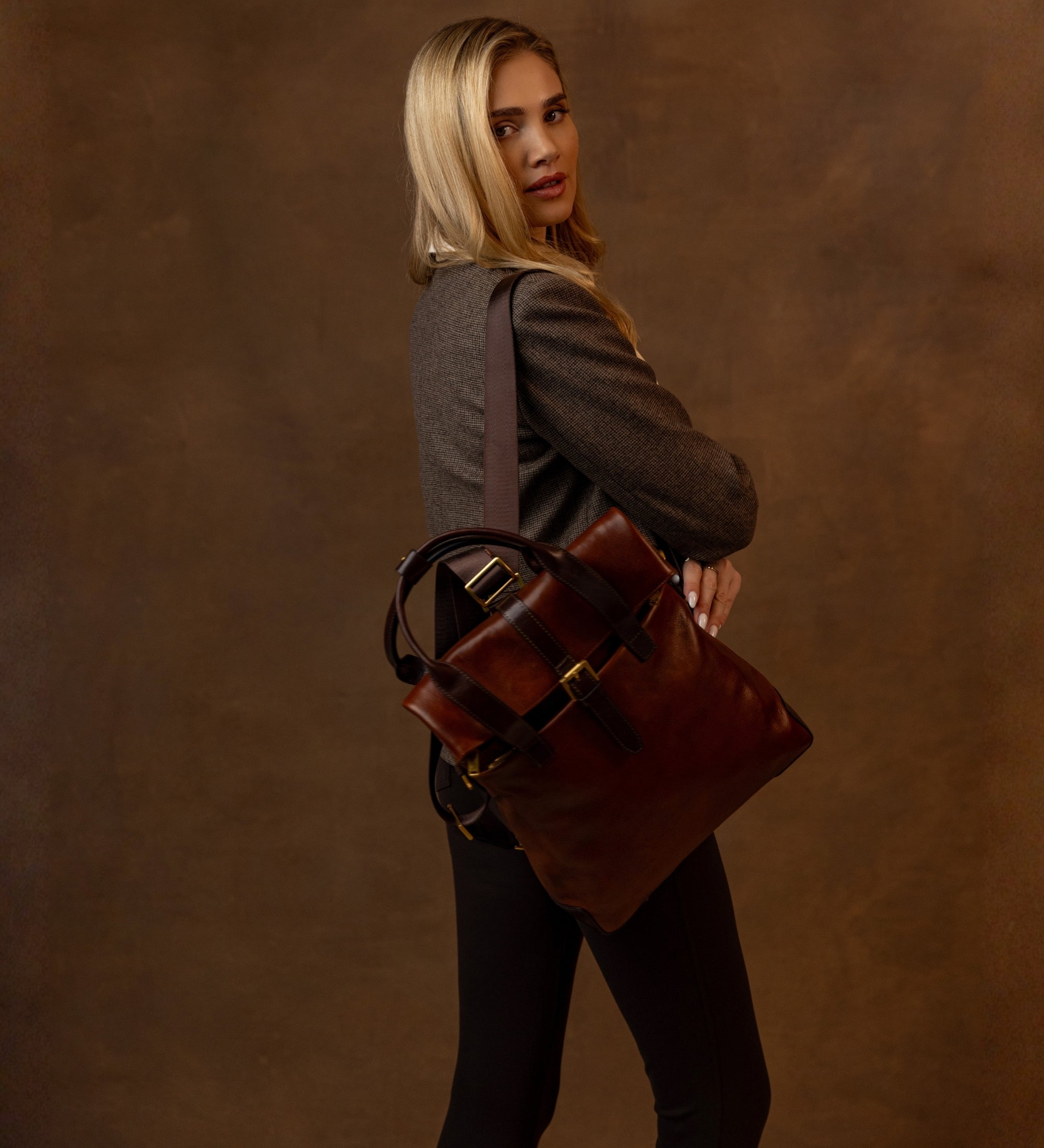 Multifunktionale Rucksack Schultertasche aus Leder für Damen – The Awakening