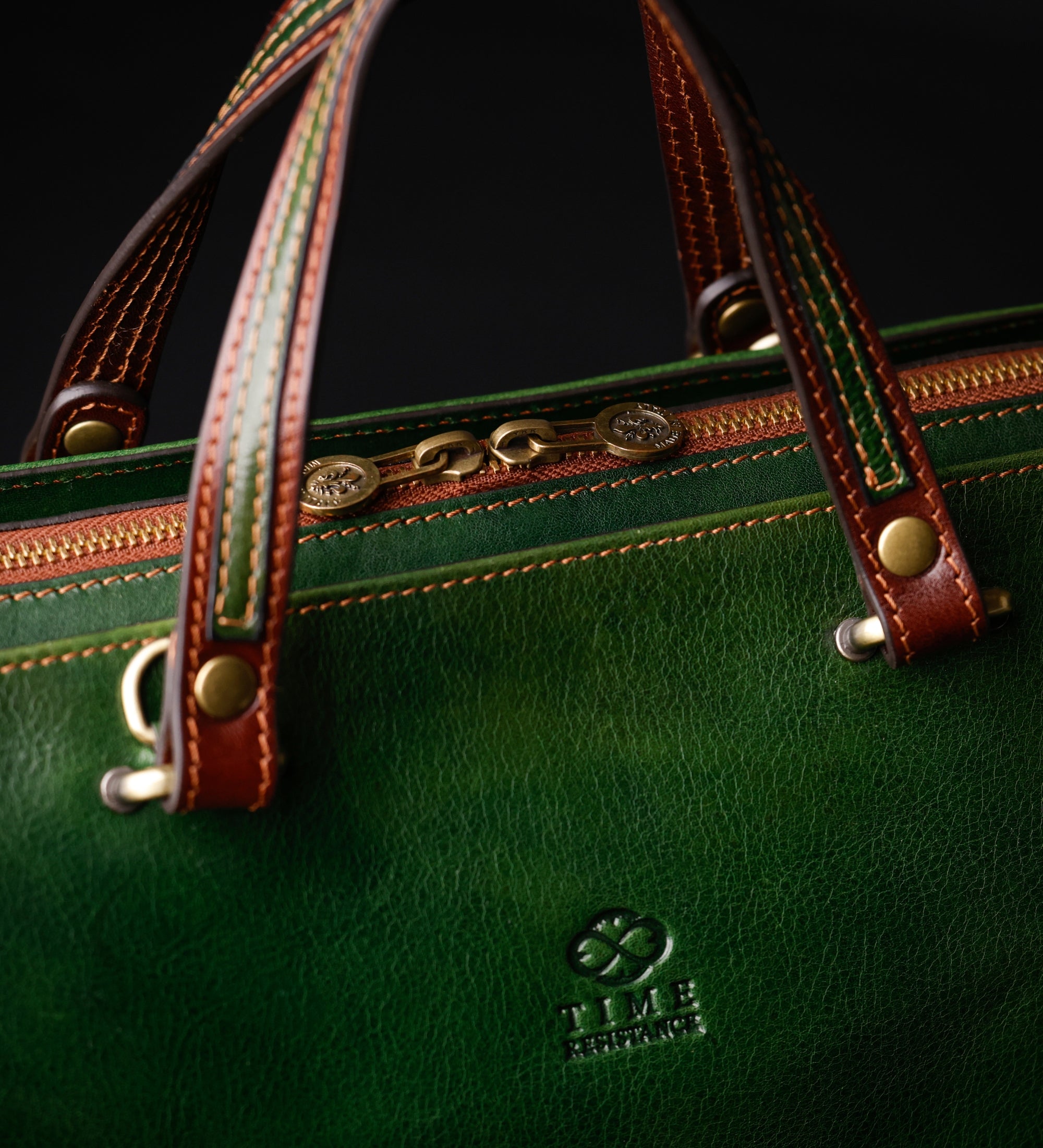 Tragetasche mit Schulterriemen aus Leder für Damen - The Scarlet Letter