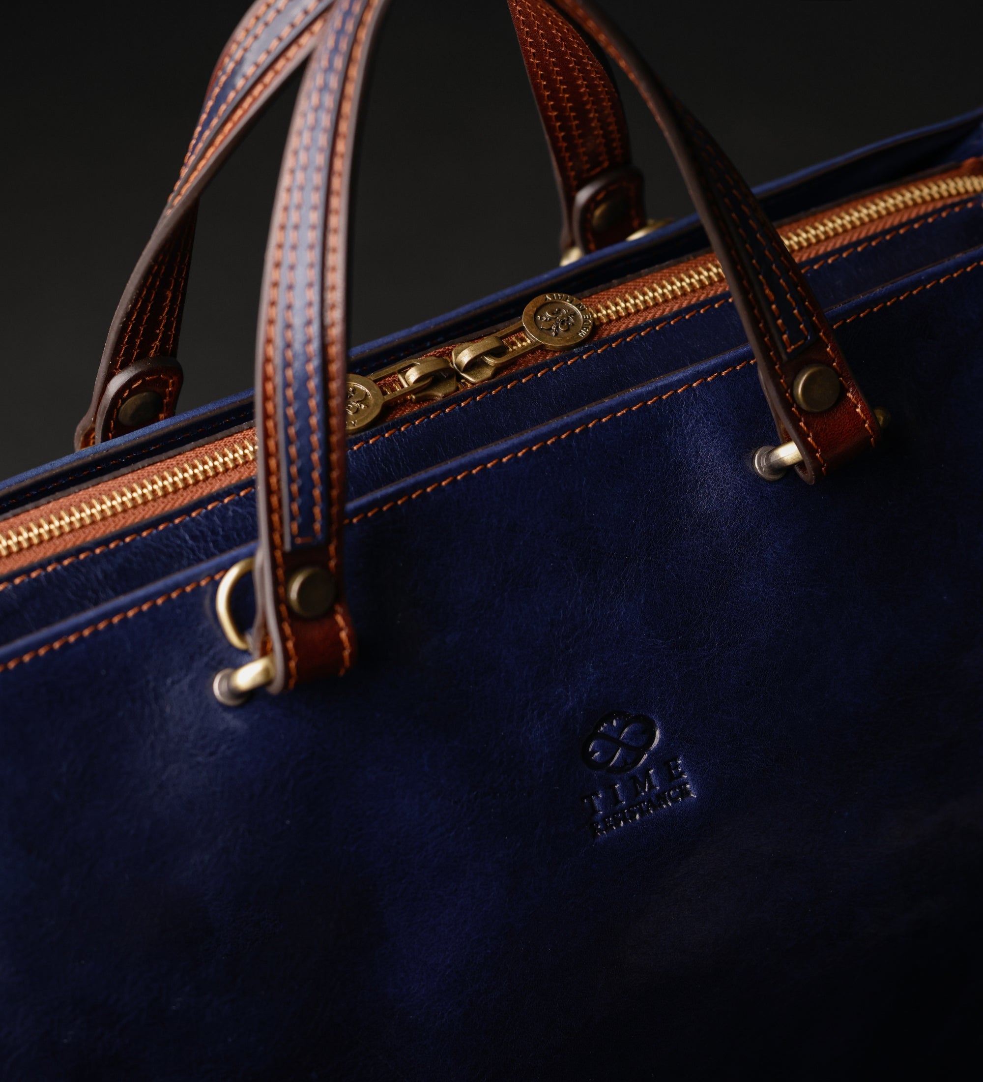 Tragetasche mit Schulterriemen aus Leder für Damen - The Scarlet Letter