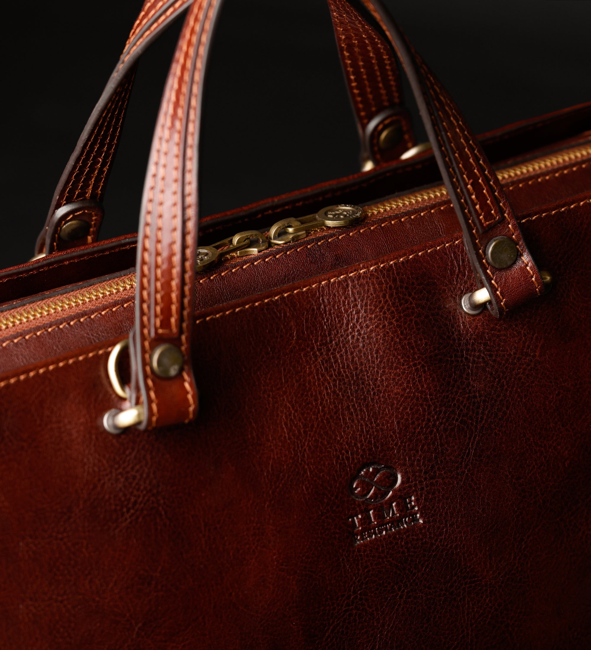 Tragetasche mit Schulterriemen aus Leder für Damen - The Scarlet Letter