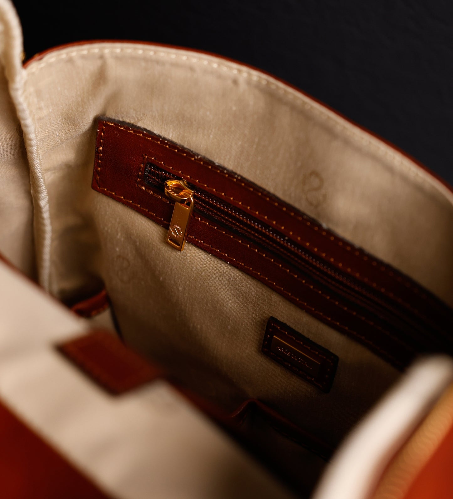 Großer Rucksack aus Leder für Damen - The Odyssey