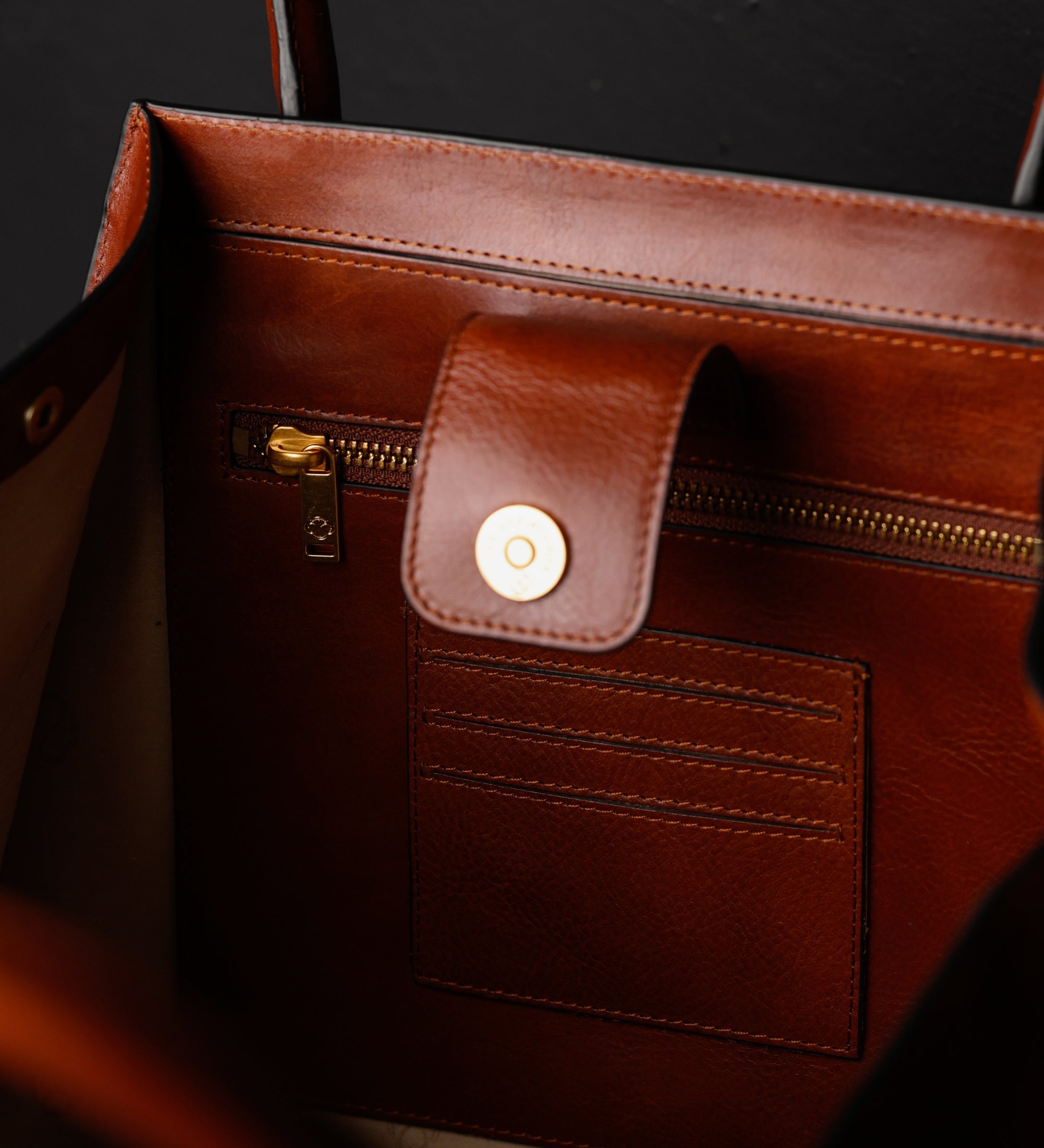 Handtasche aus Leder für Damen – The Woman In White