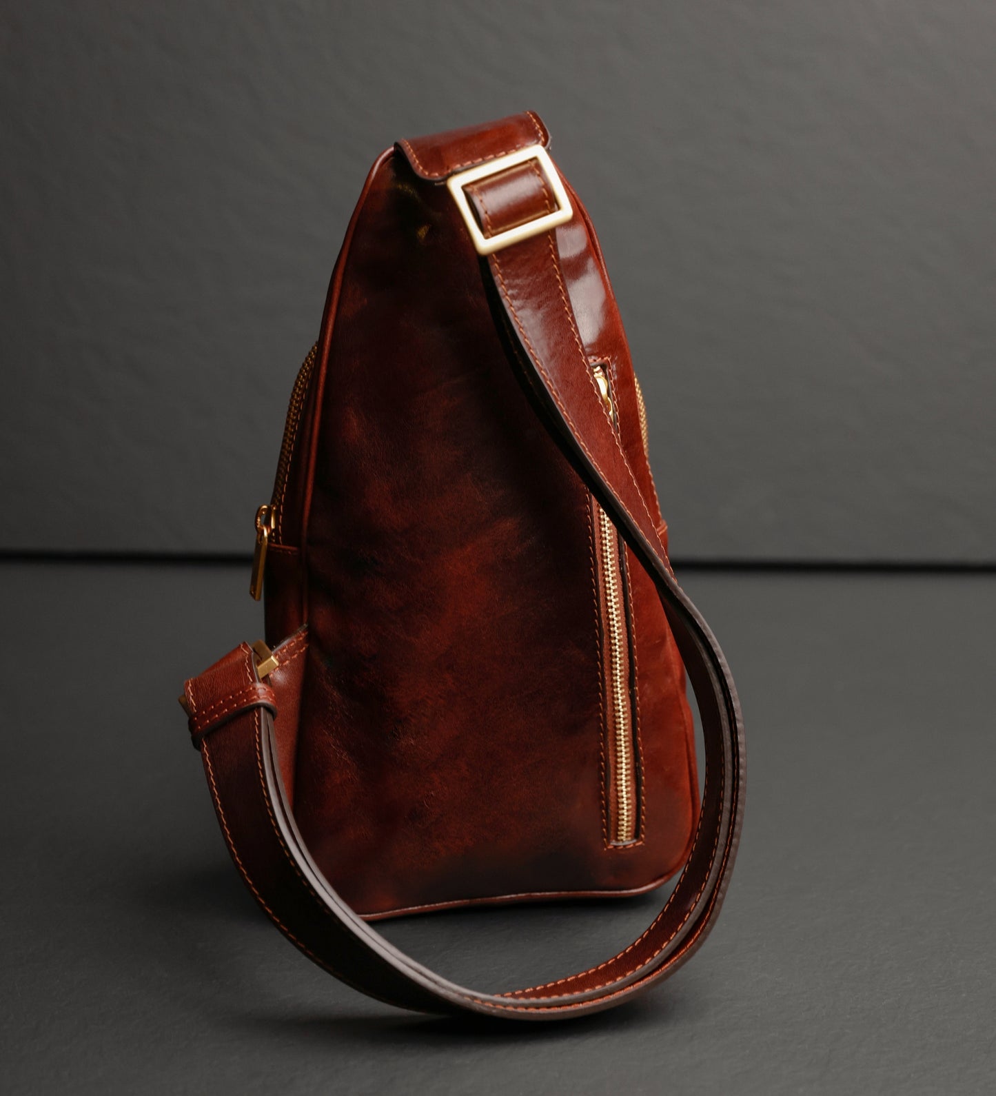 Schultertasche aus Leder - Catch-22