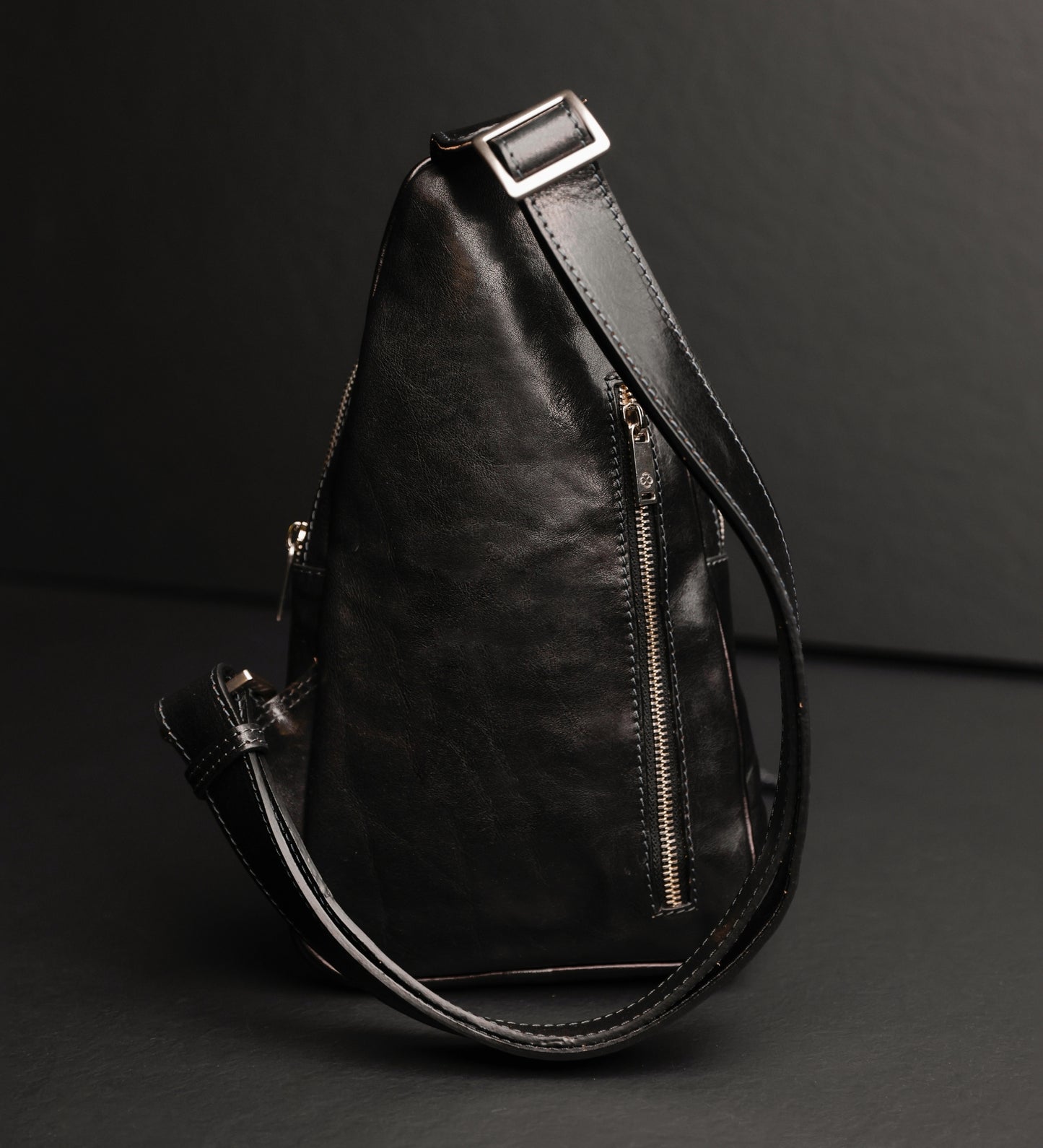 Schultertasche aus Leder - Catch-22