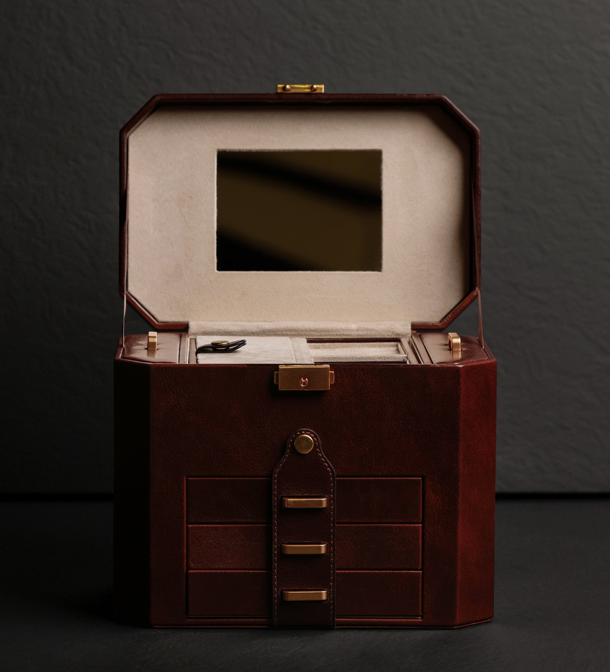 Große Schmuckkästchen aus Leder für Damen - A Handful of Dust