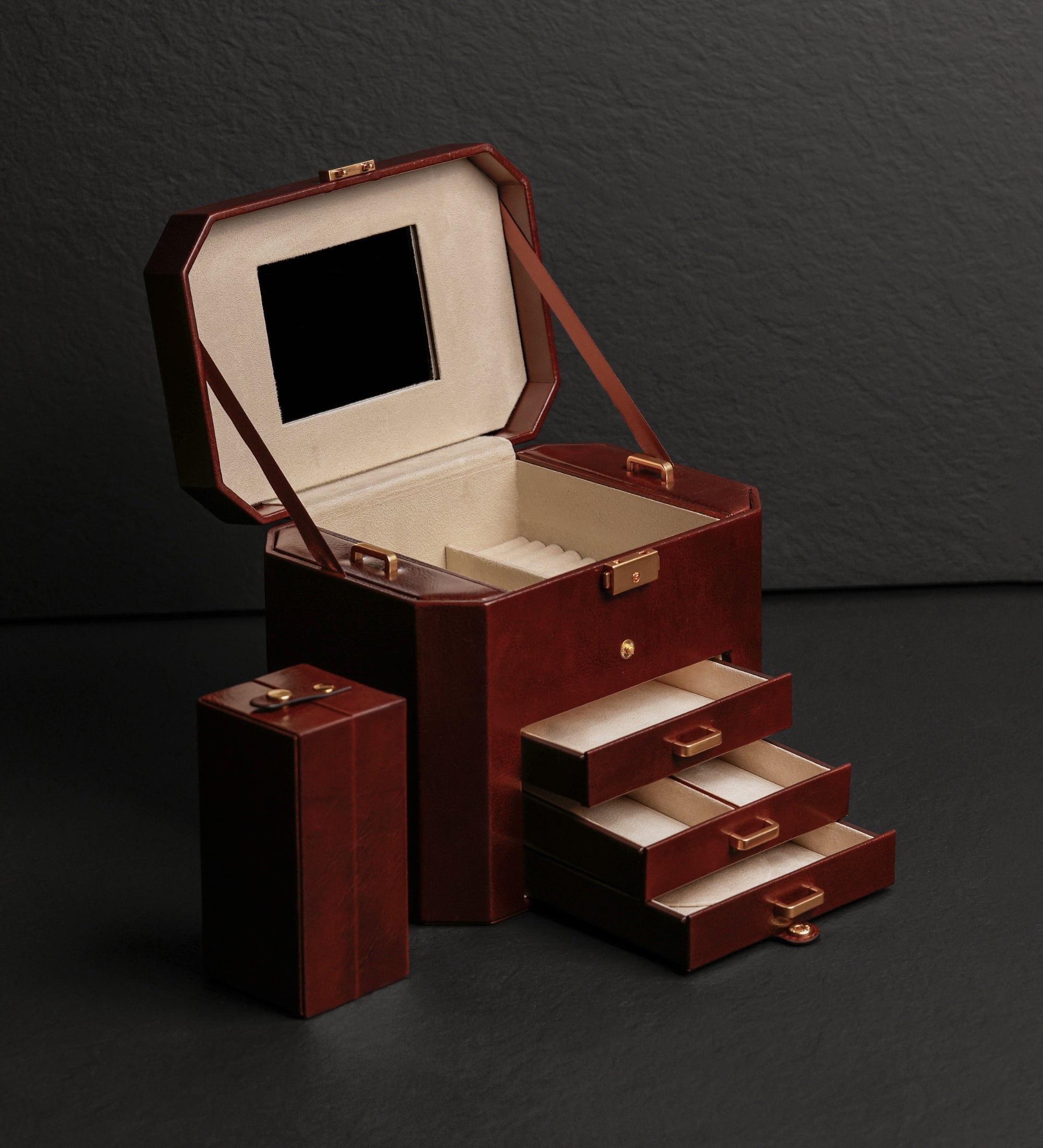 Große Schmuckkästchen aus Leder für Damen - A Handful of Dust