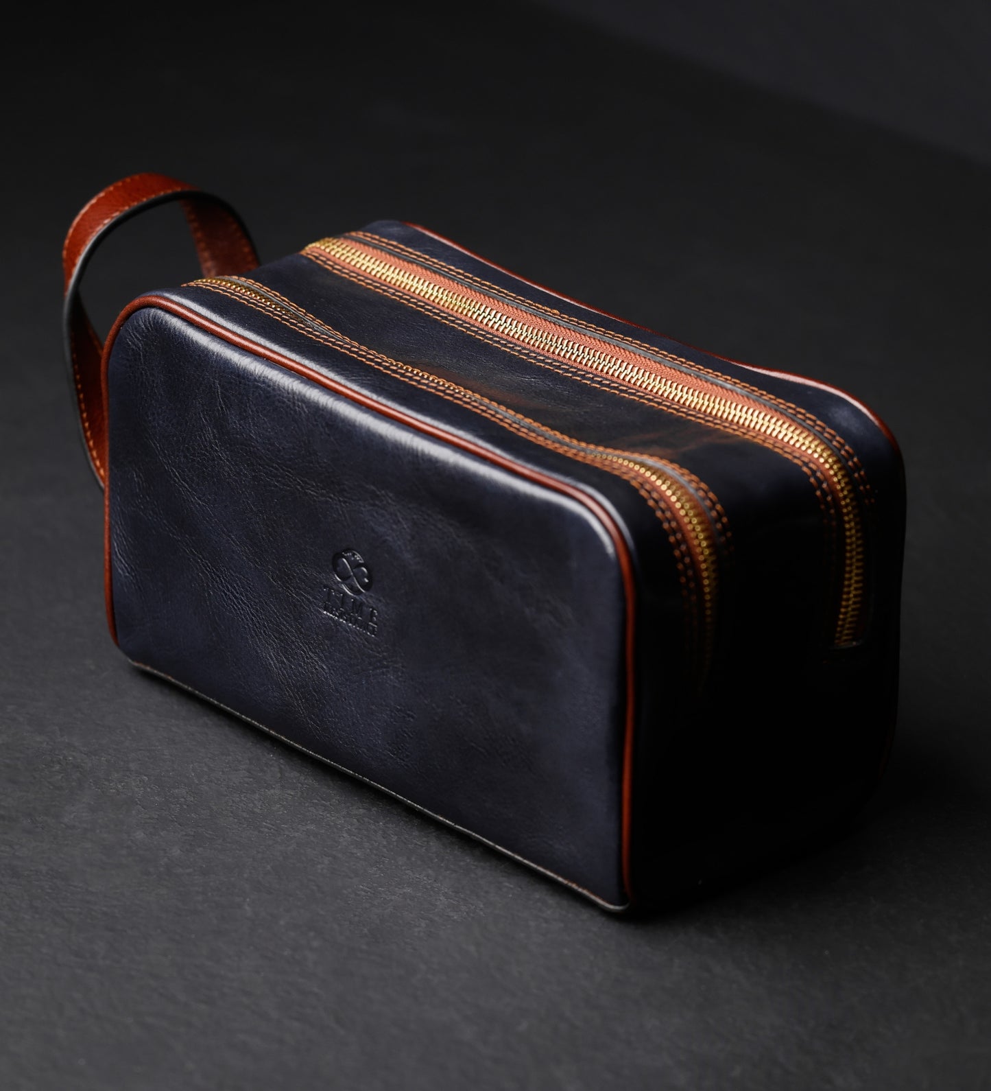 Kosmetiktasche aus Leder für Damen, Kulturbeutel - All the Kings Men