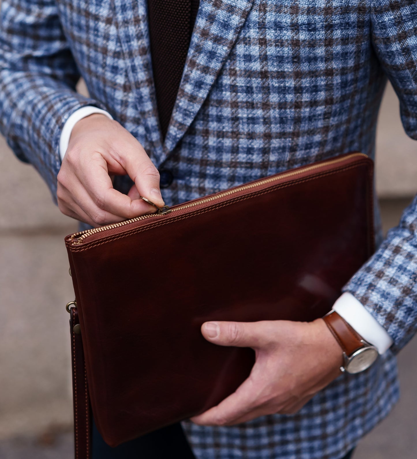 Große Clutch für Herren aus Leder - The Brothers Karamazov