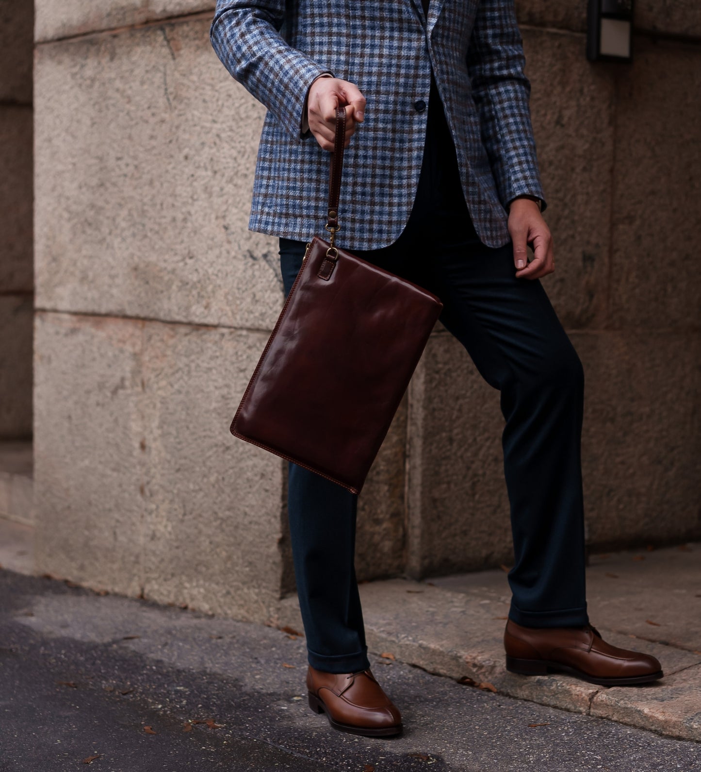 Große Clutch für Herren aus Leder - The Brothers Karamazov